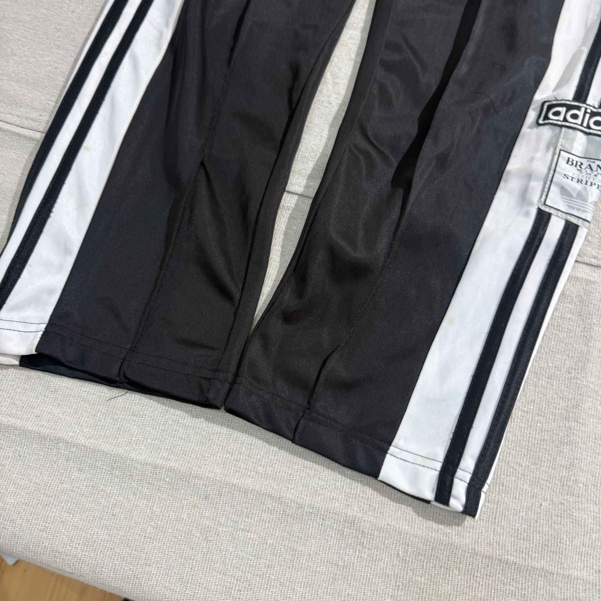 Adidas Originals 3 Stripes Snap Track Pants Black — photo 2 of 8