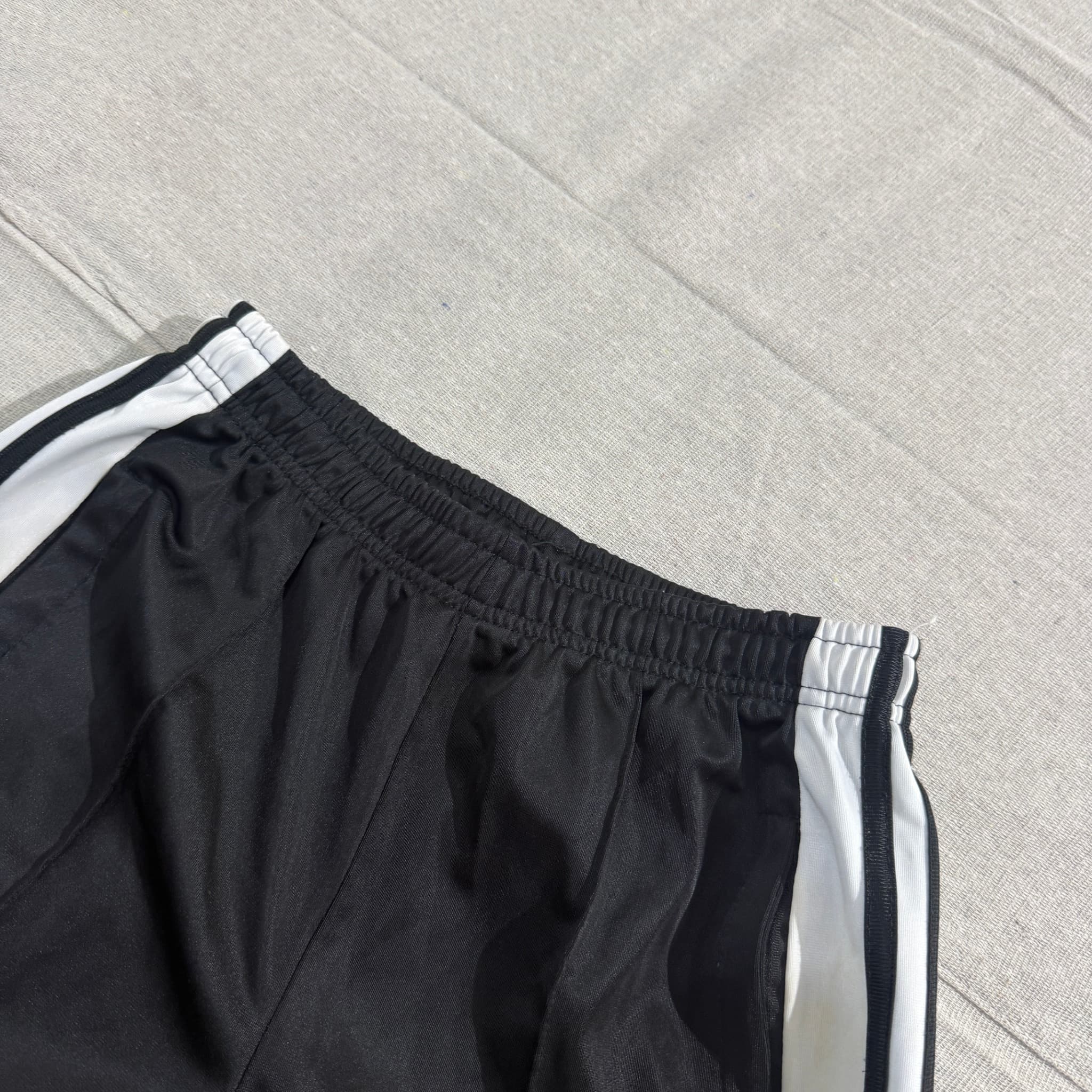 Adidas Originals 3 Stripes Snap Track Pants Black — photo 4 of 8