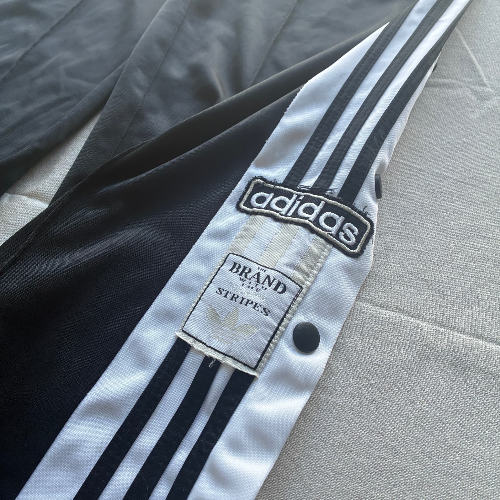 Adidas Originals 3 Stripes Snap Track Pants Black M — photo 3 of 6
