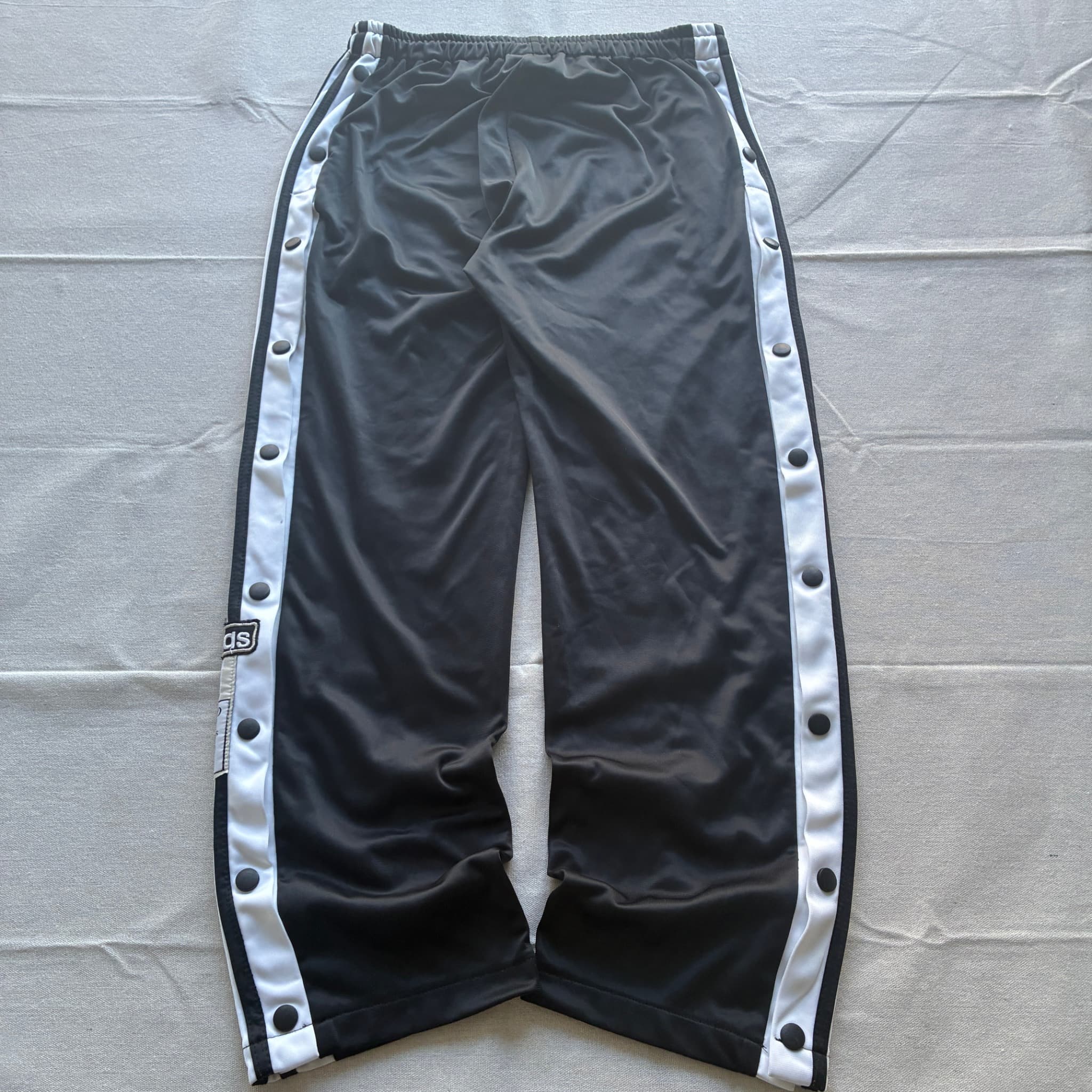 Adidas Originals 3 Stripes Snap Track Pants Black M — photo 2 of 6