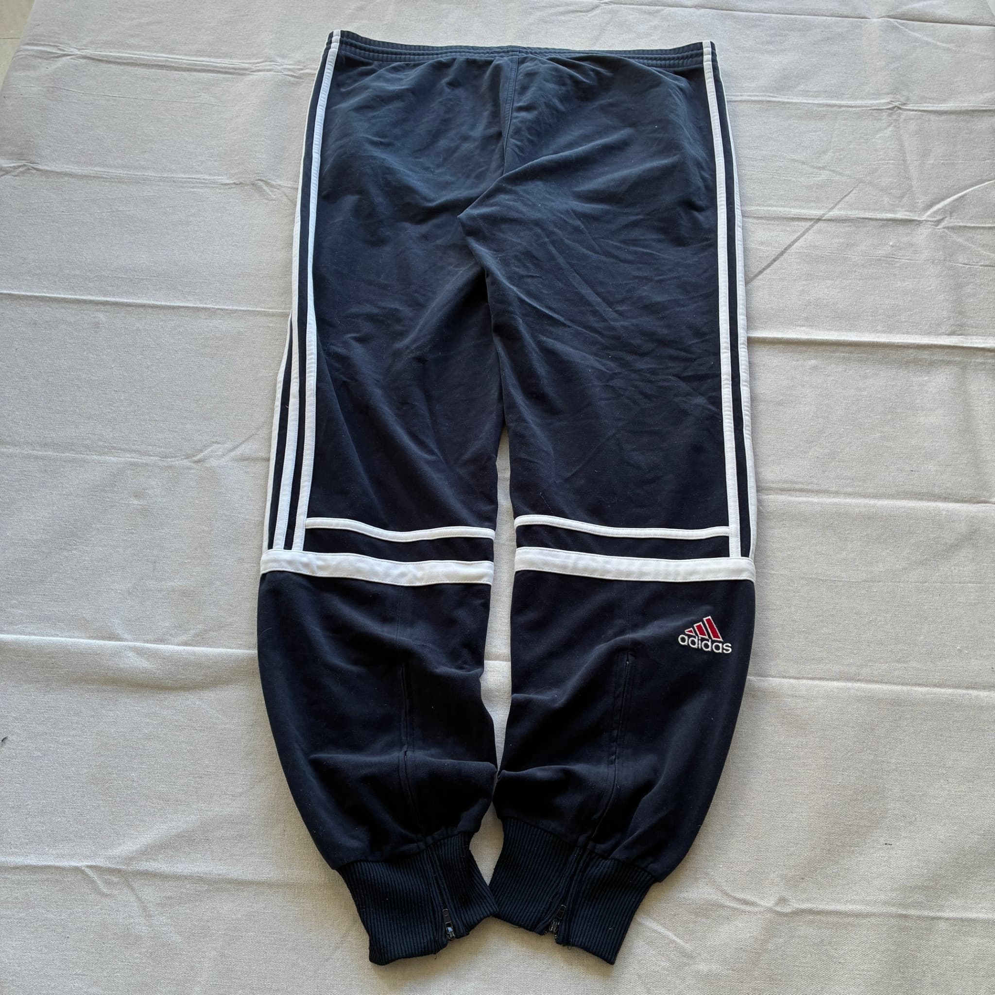 Adidas Originals Black Track Pants White Side Stripes Cuffed Ankles Size 7 — photo 5 of 7
