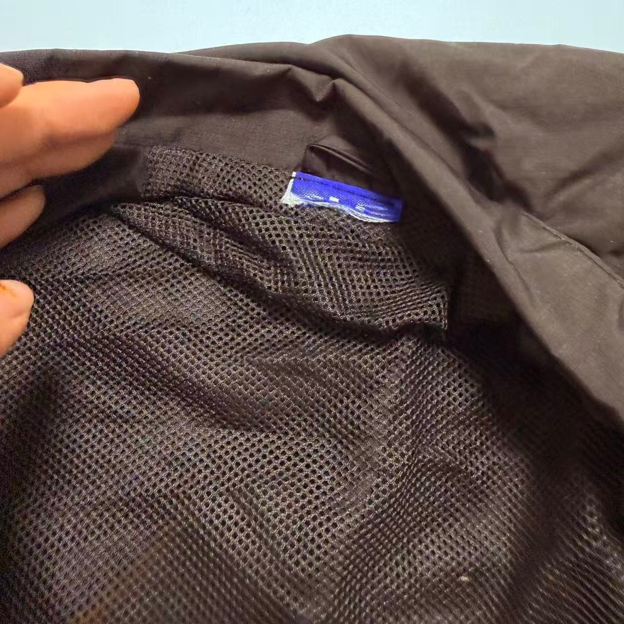 Adidas Originals Manchester United Windbreaker Jacket — photo 4 of 8