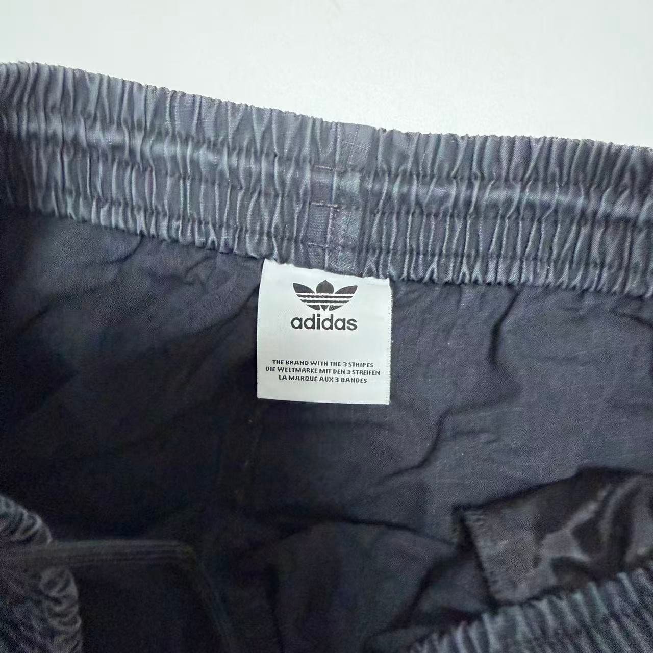 Adidas Originals Trefoil Cargo Pants Black — photo 4 of 10