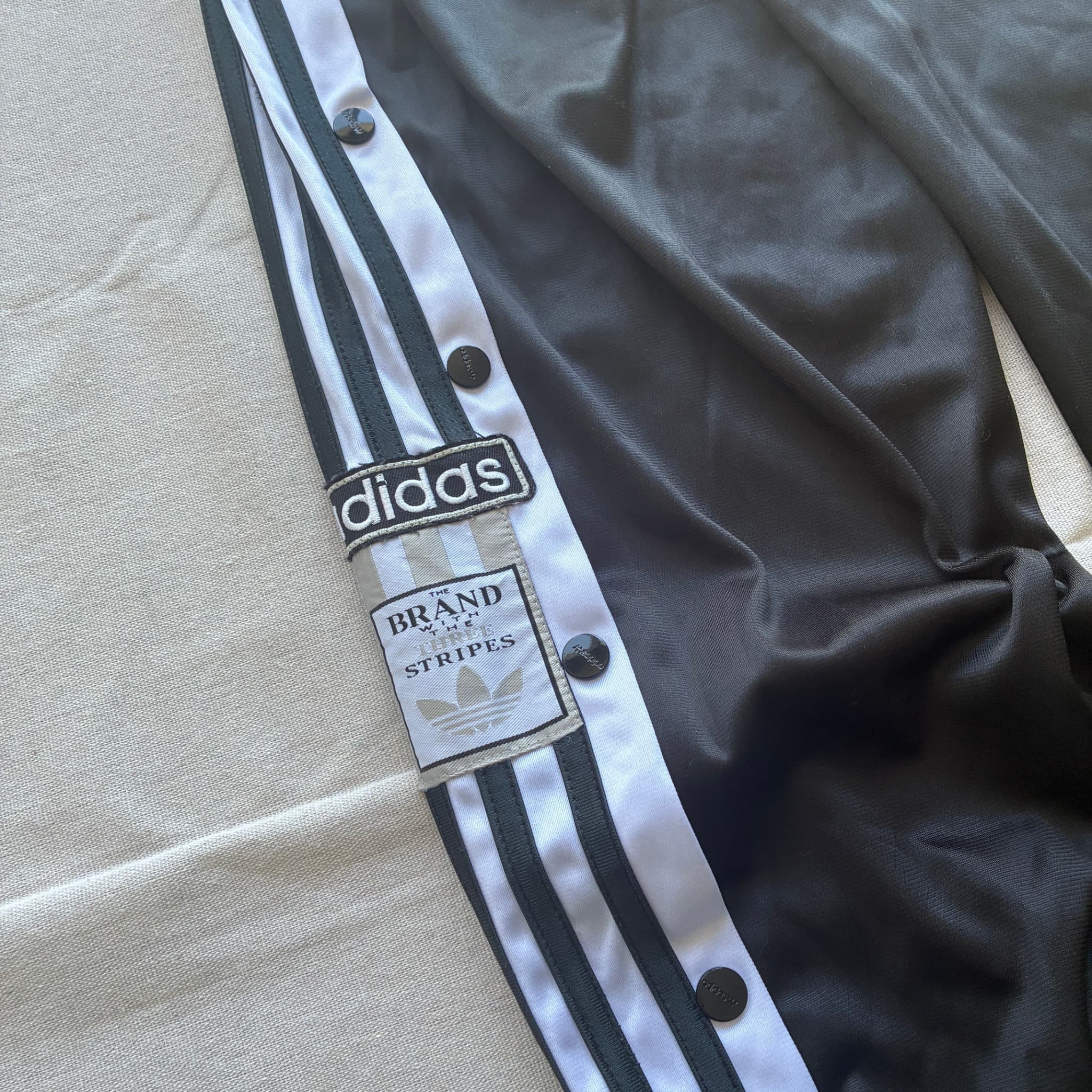 Adidas Originals Wide Leg Track Pants 2000s Release — photo 5 of 7