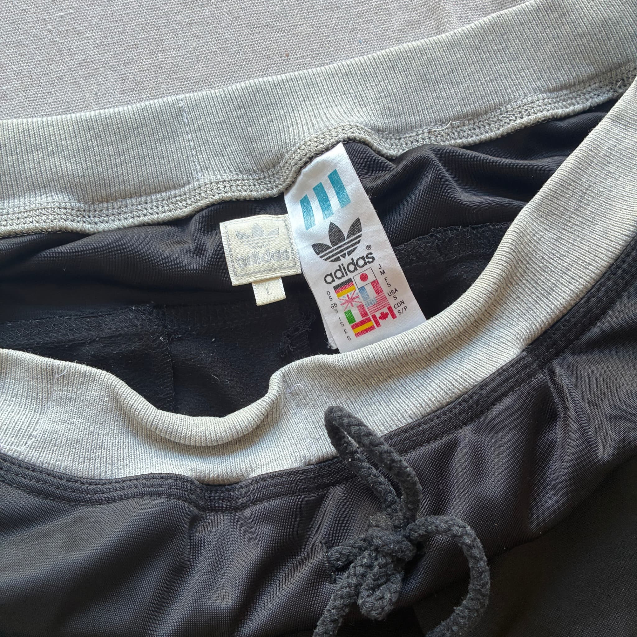 Adidas Originals Women's Black Wide Leg Tricot Track Pants Size L — photo 4 of 6