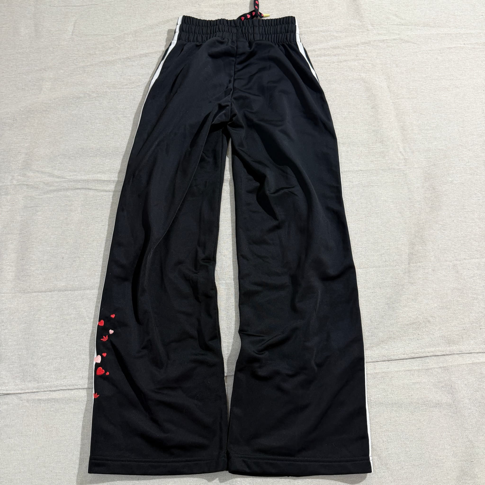 Adidas Originals Women's Wide Leg Track Pants Black With Heart Embroidery — photo 5 of 6