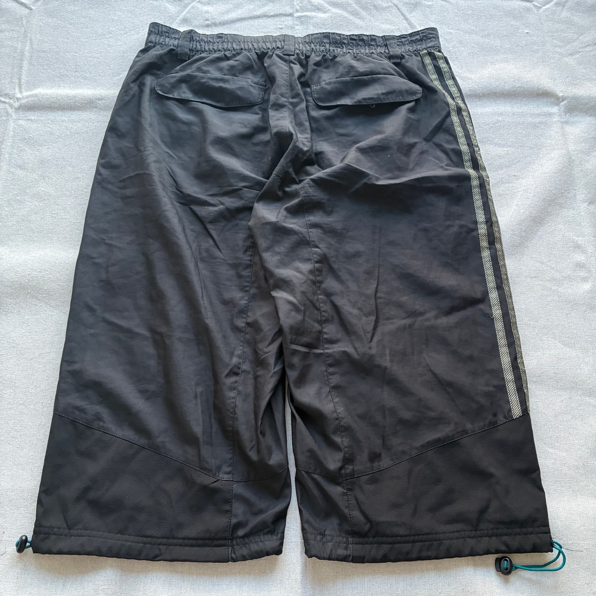Adidas The Beats Go On Black Cycling Capri Shorts Unisex — photo 5 of 8