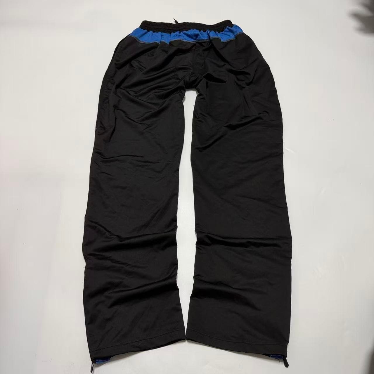 Adidas Vintage 2000s Black Track Pants — photo 2 of 9