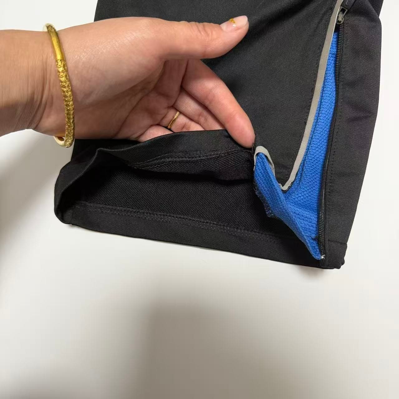 Adidas Vintage 2000s Black Track Pants — photo 5 of 9