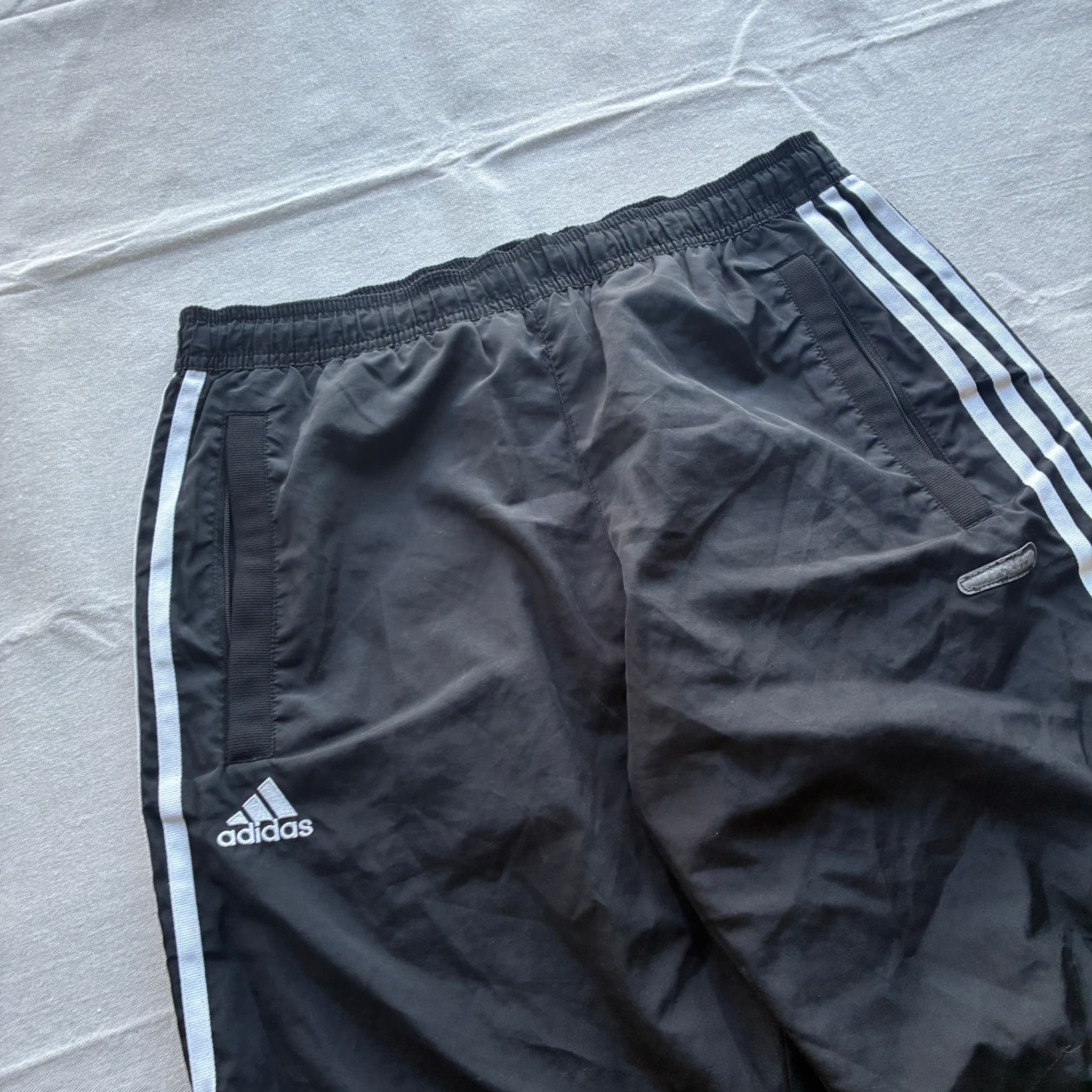 Adidas Vintage 90s/00s Nylon Track Pants Black White Baggy Unisex Size M — photo 3 of 8