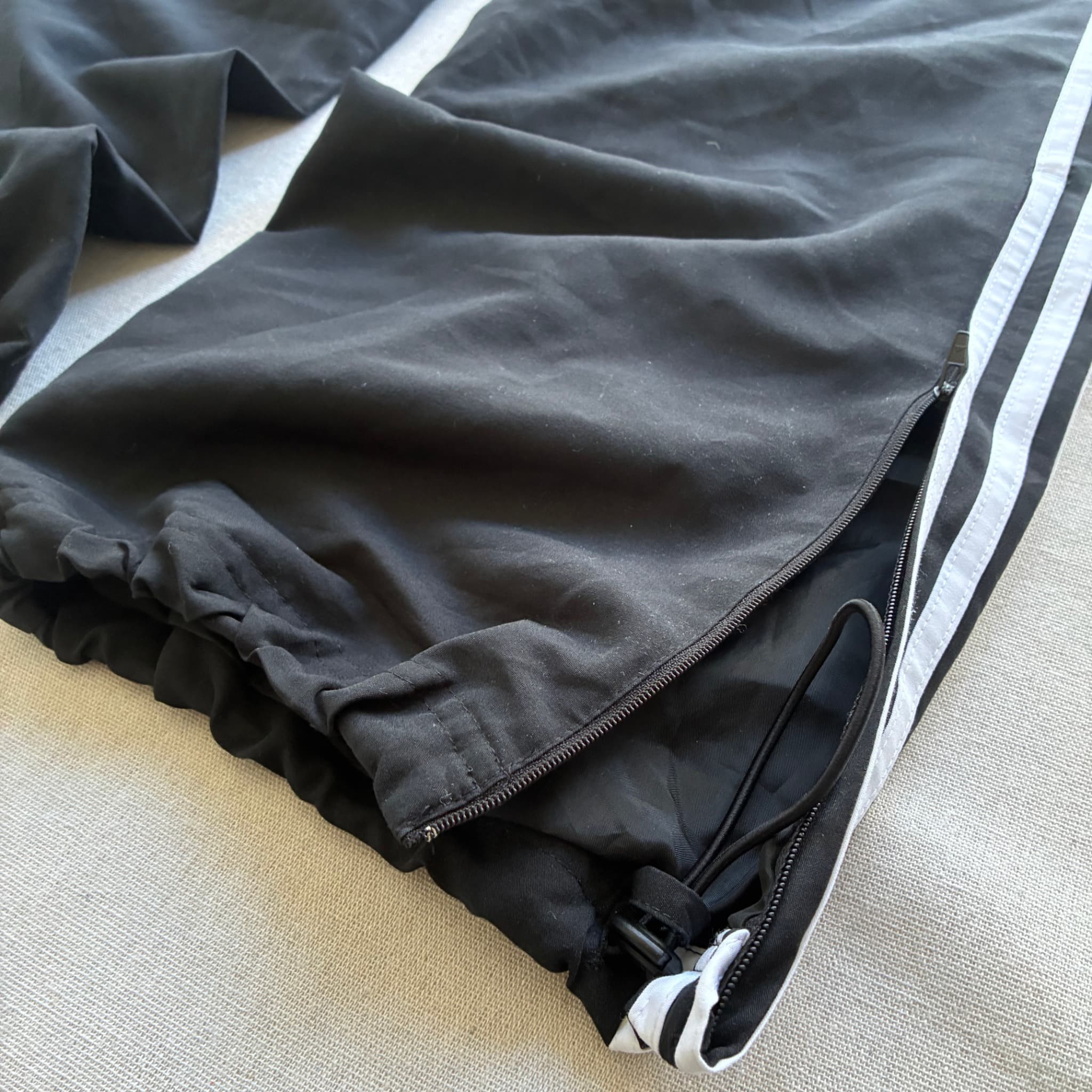 Adidas Vintage Black and White Track Pants XL — photo 6 of 7