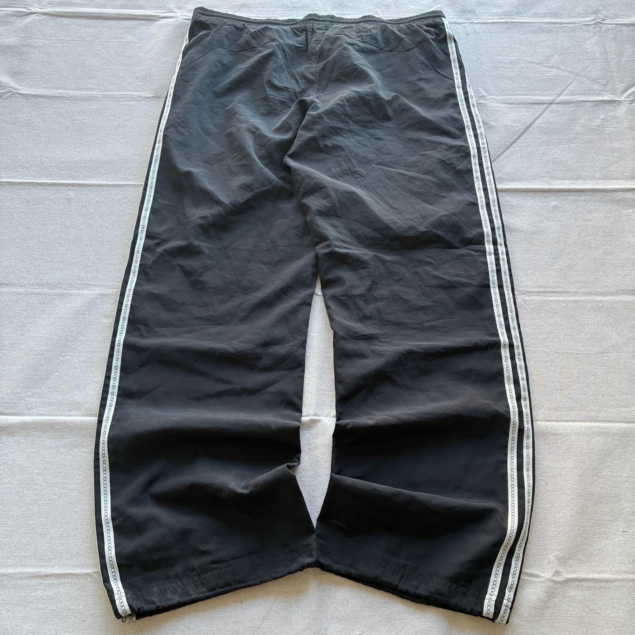 Adidas Vintage Black Track Pants White Side Stripes Size L — photo 5 of 7