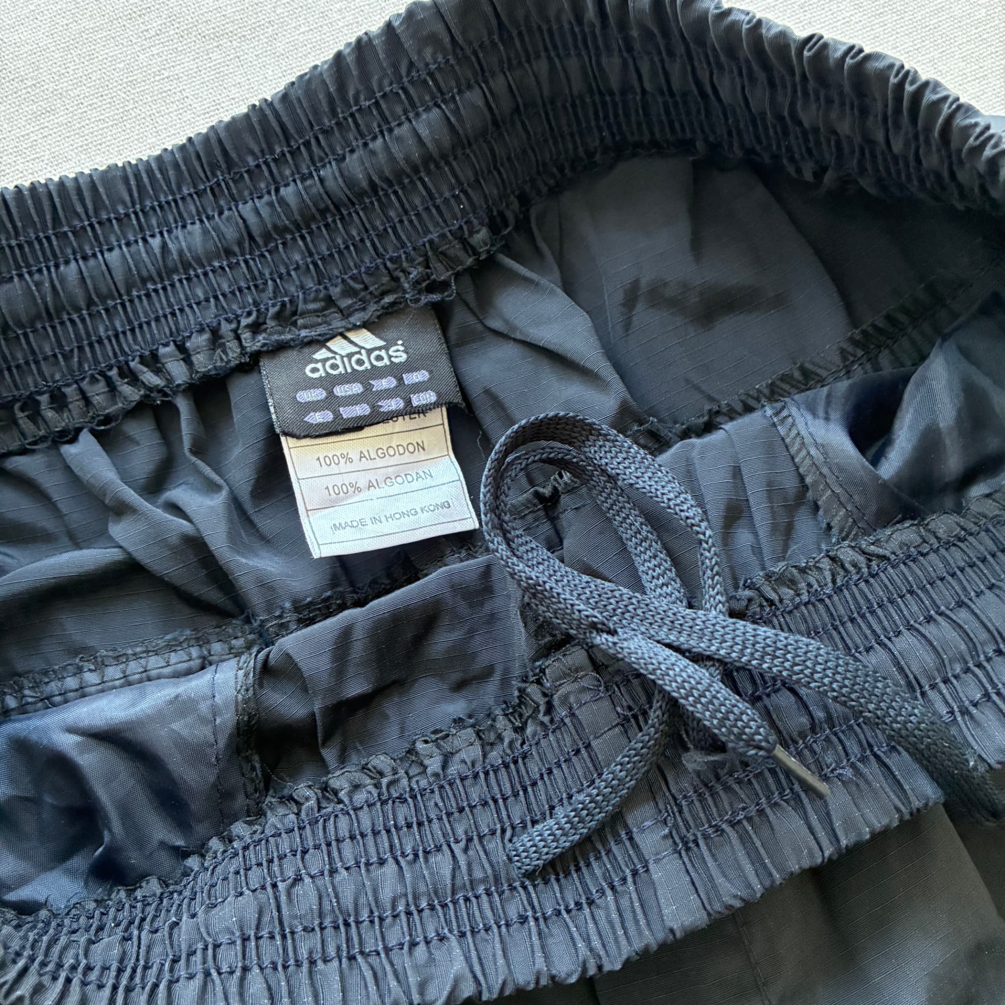 Adidas Vintage Nylon Cargo Capri Shorts Black Baggy 2000s Release — photo 4 of 7