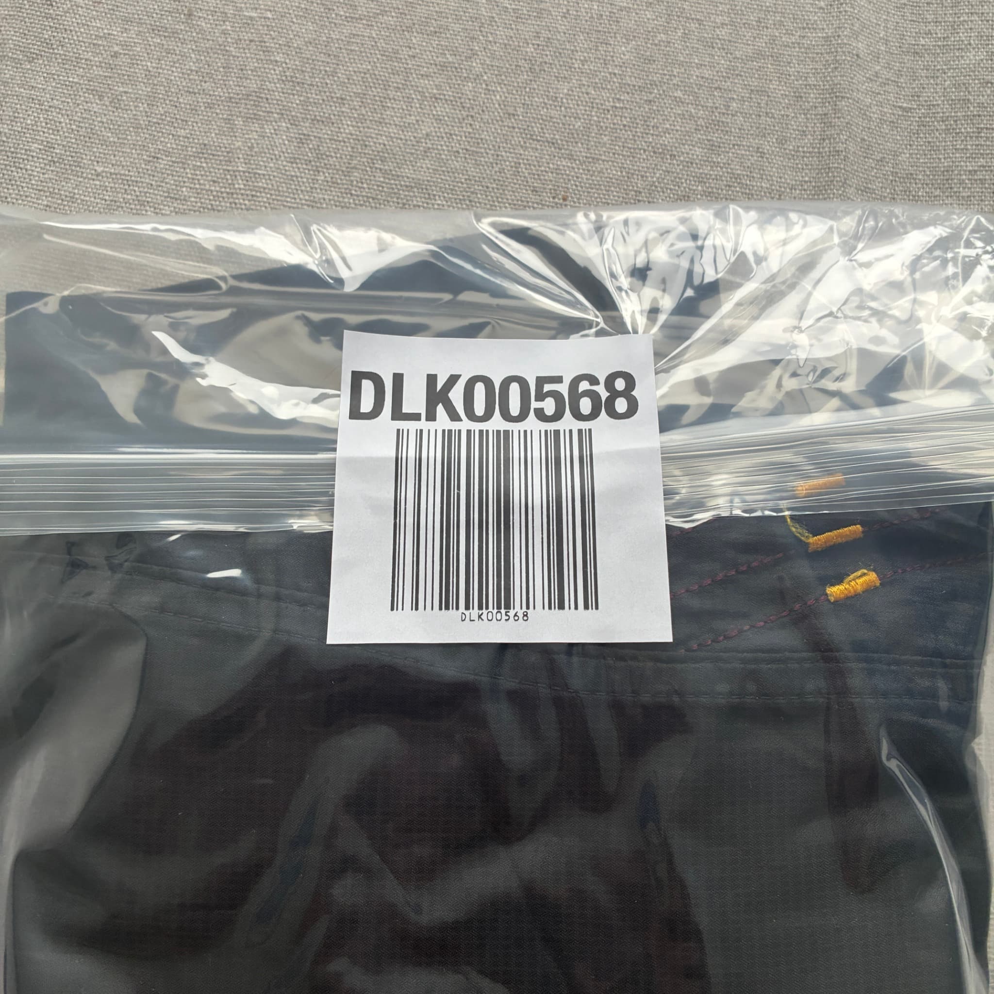 Adidas Vintage Nylon Cargo Shorts Black Maroon Gold Baggy 2000s — photo 7 of 7