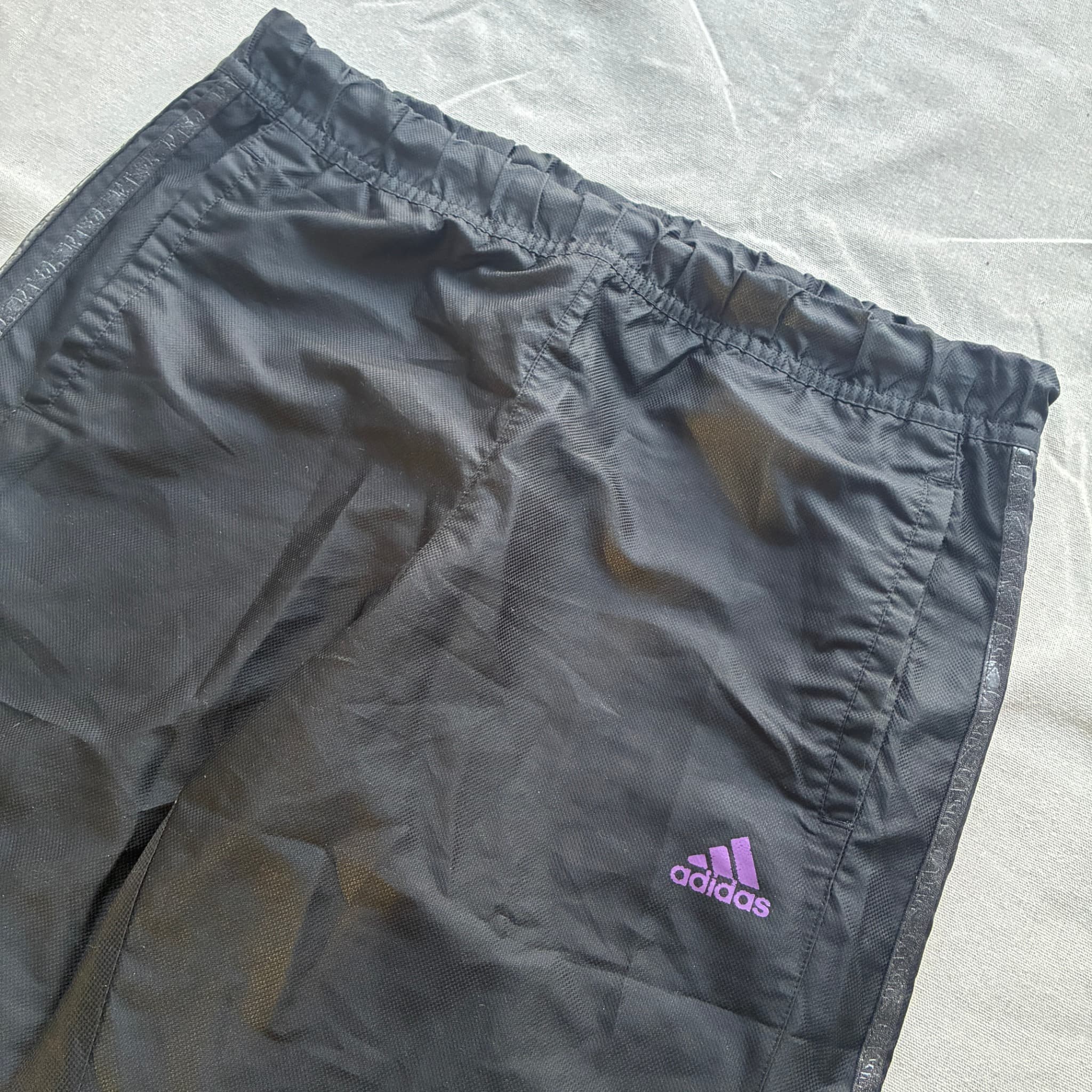 Adidas Vintage Nylon Three-Quarter Length Athletic Shorts Black XL — photo 3 of 7
