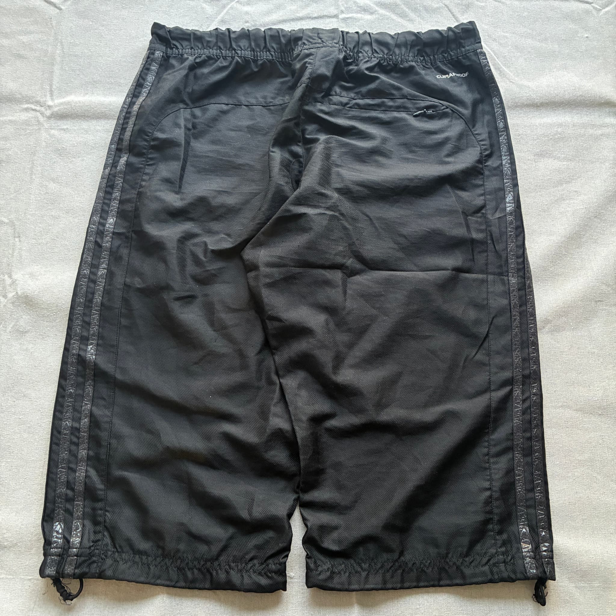 Adidas Vintage Nylon Three-Quarter Length Athletic Shorts Black XL — photo 5 of 7