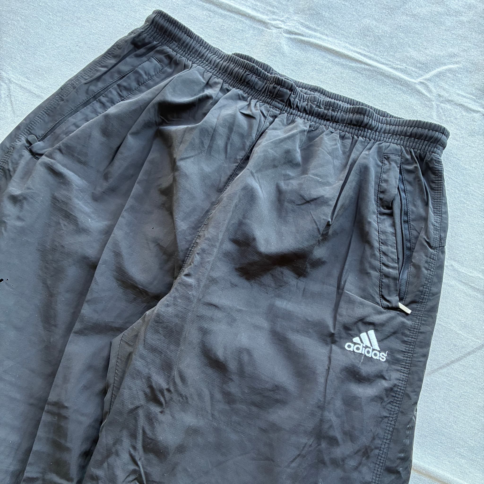 Adidas Vintage Wide Leg Nylon Track Pants Black White Baggy 2000s XL — photo 3 of 7
