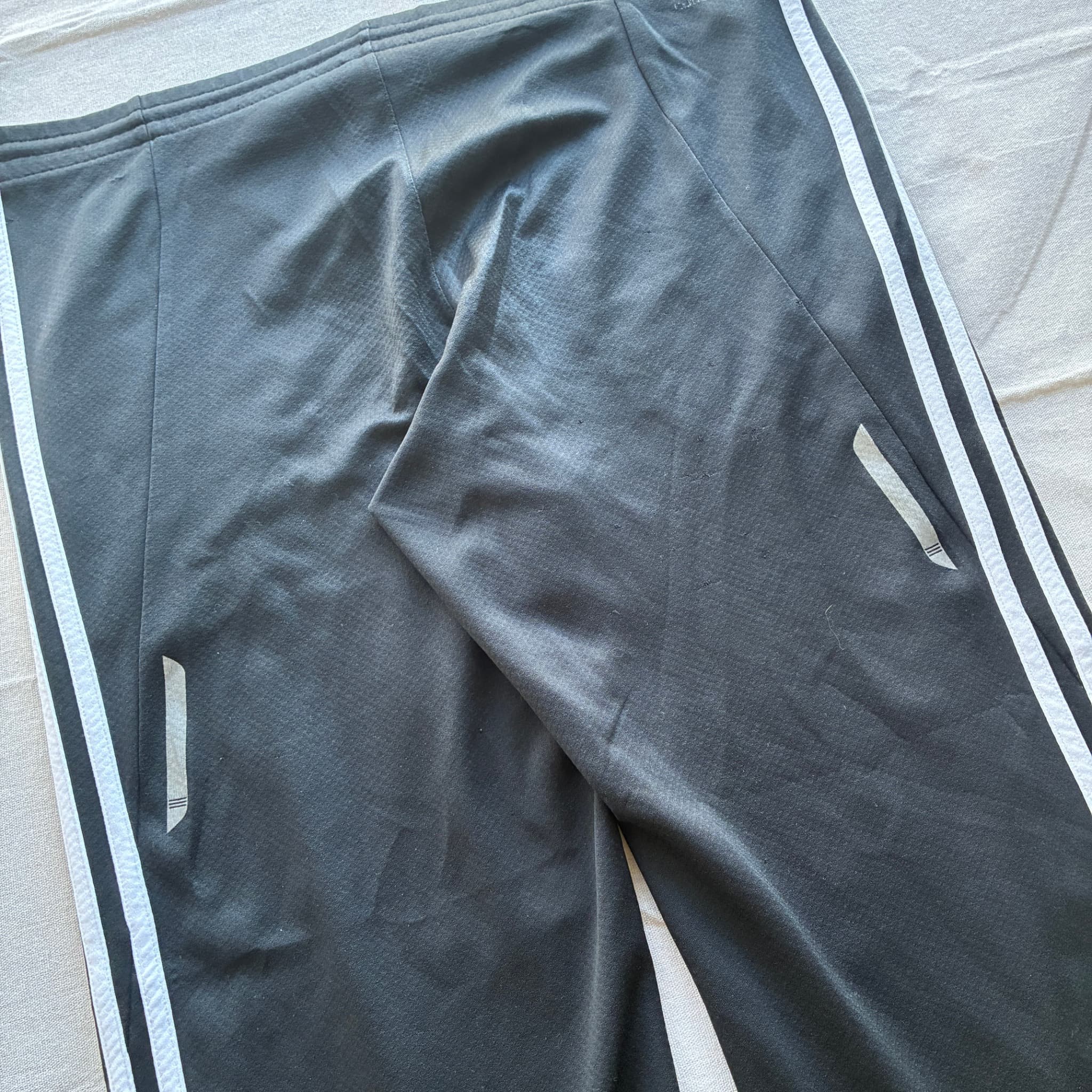 Adidas Women's Black Wide Leg Track Pants 3-Stripes Baggy Vintage 2000s Release — photo 6 of 7