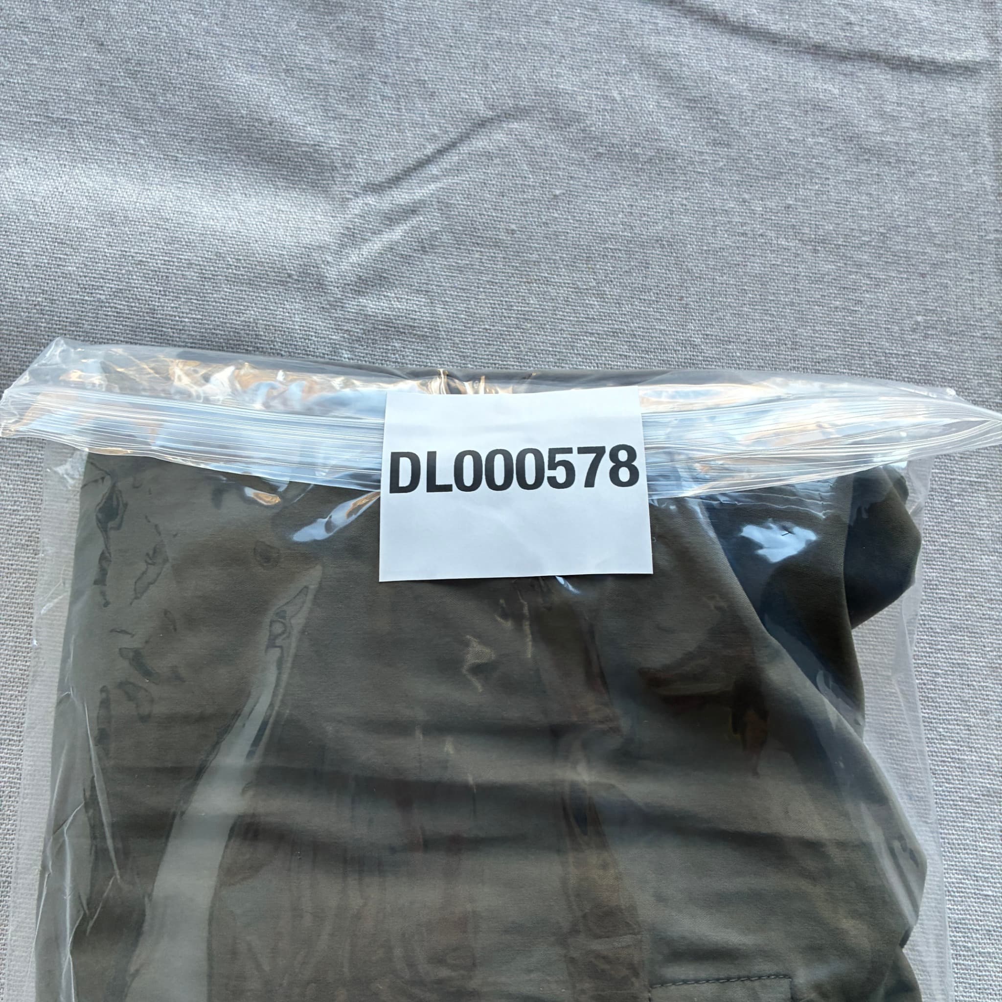 Aigle Men's Olive Green Cargo Shorts — photo 8 of 8