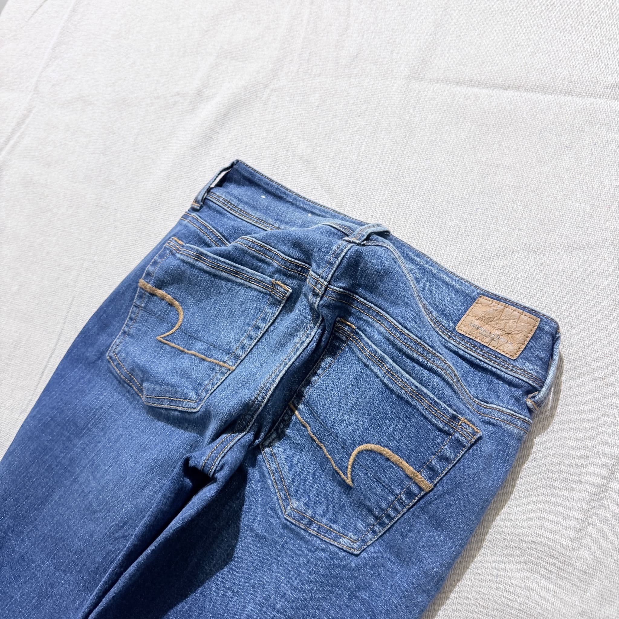 American Eagle Outfitters Women's Flare Jeans Blue Stretch Denim Size 2 — photo 6 of 9