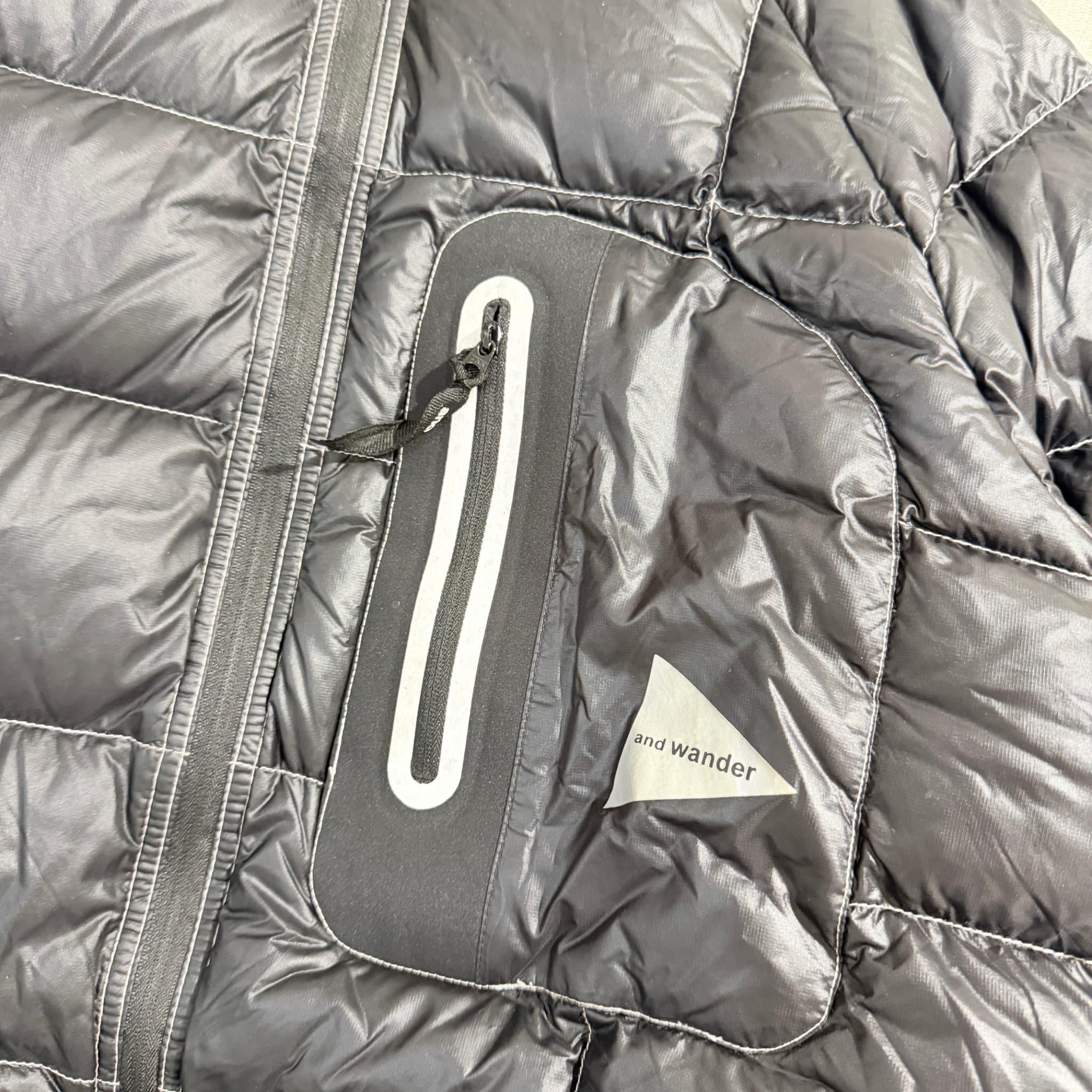 And Wander Diamond Stitch Down Jacket Black Size 4 — photo 2 of 10