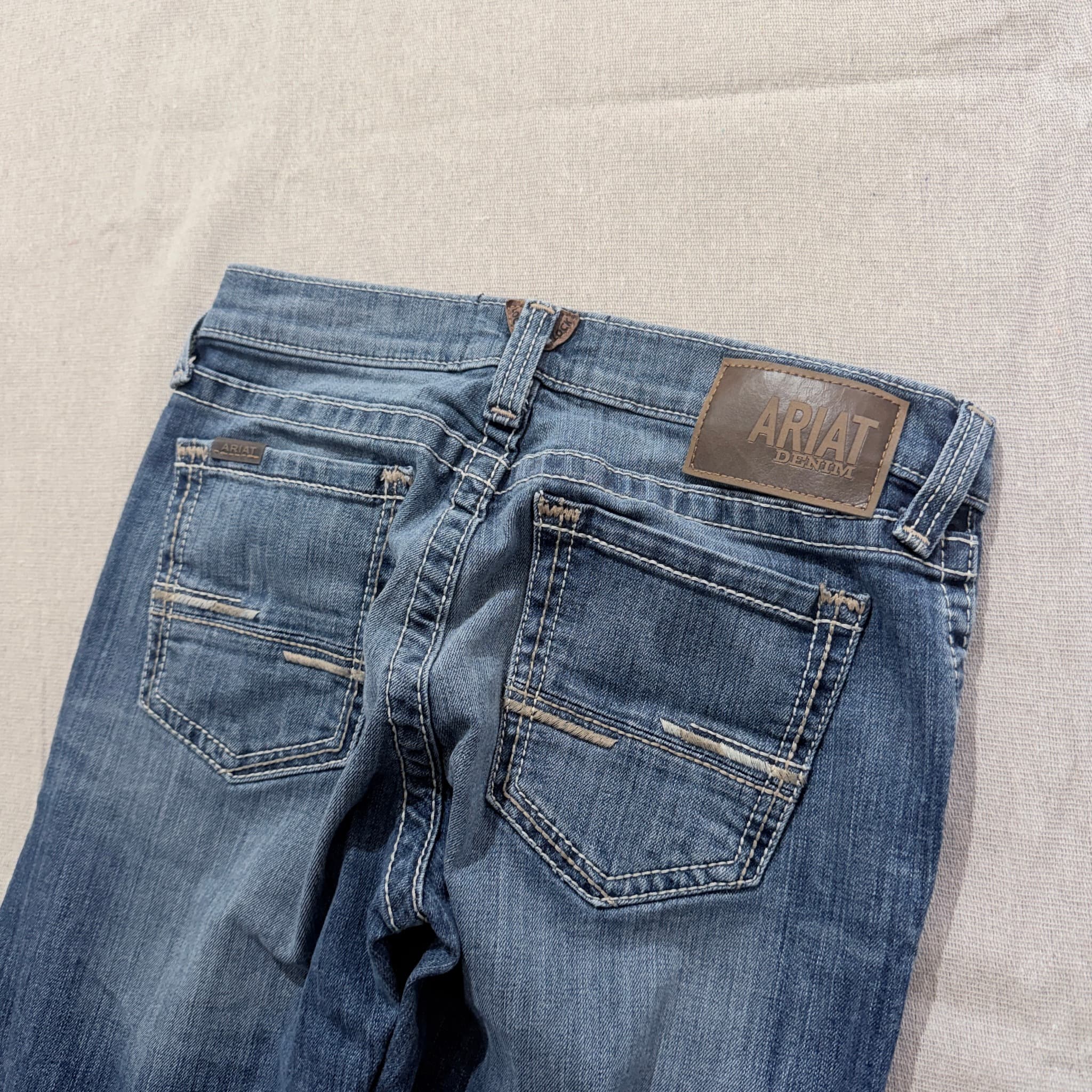 Ariat Modern Slim Leg Jeans Blue — photo 7 of 8