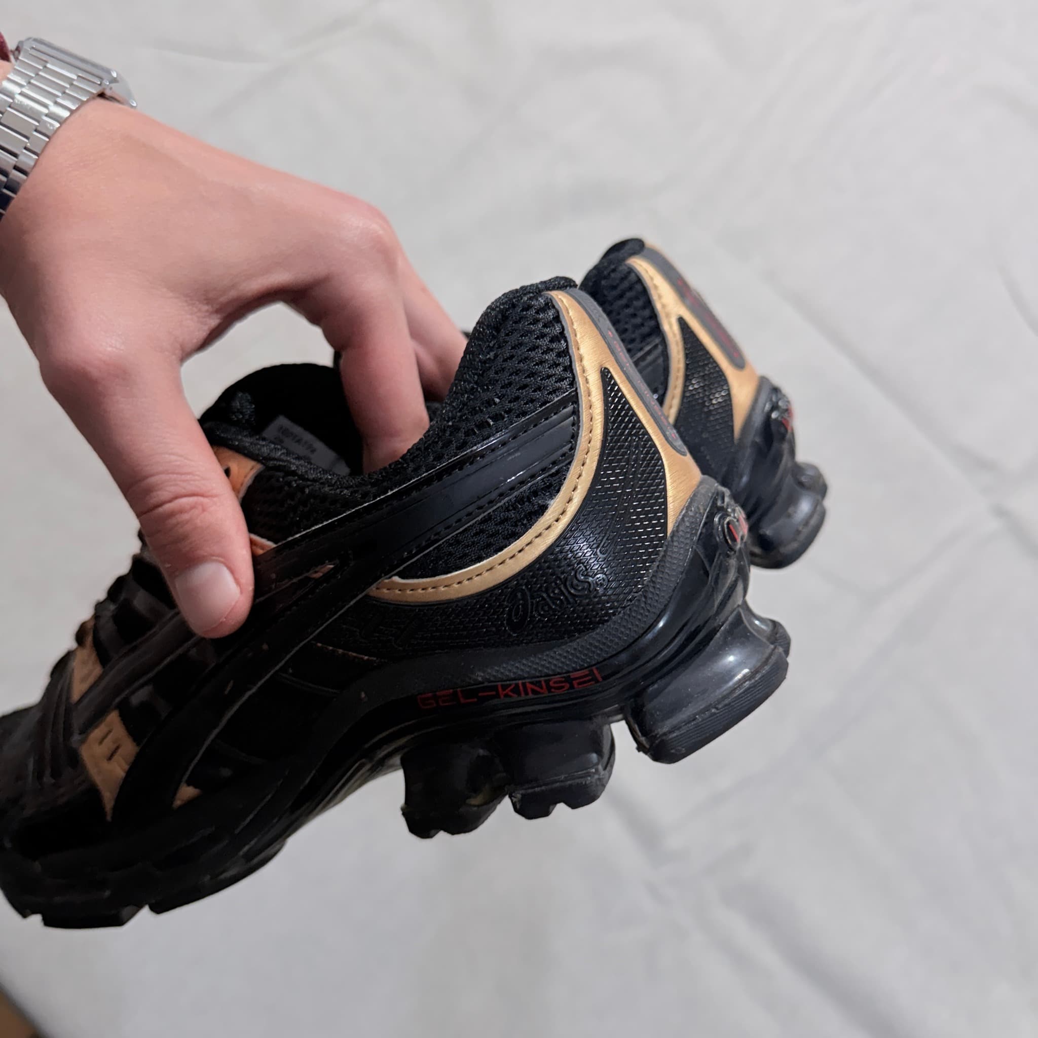 Asics Gel-Kinsei OG Black Gold Sneakers US 8.5 — photo 4 of 8
