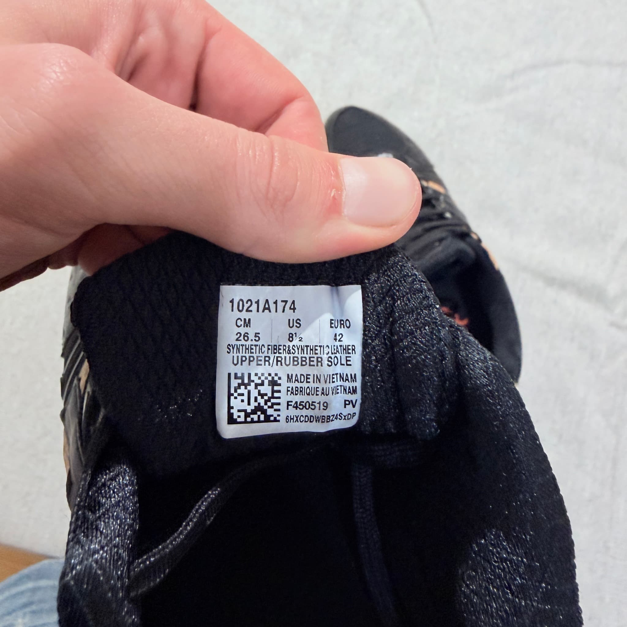 Asics Gel-Kinsei OG Black Gold Sneakers US 8.5 — photo 6 of 8