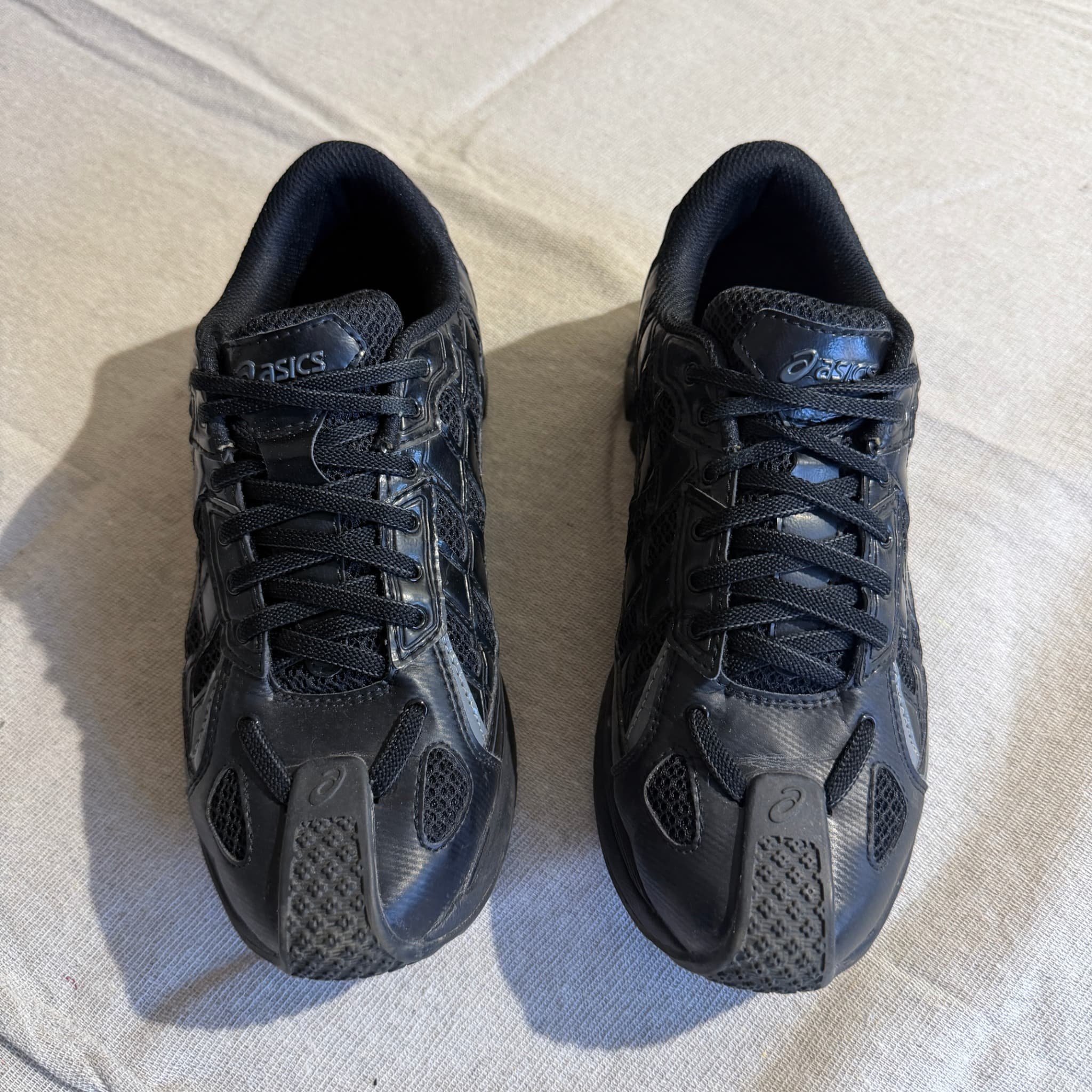 Asics Gel-Quantum 180 Black Sneakers — photo 2 of 9