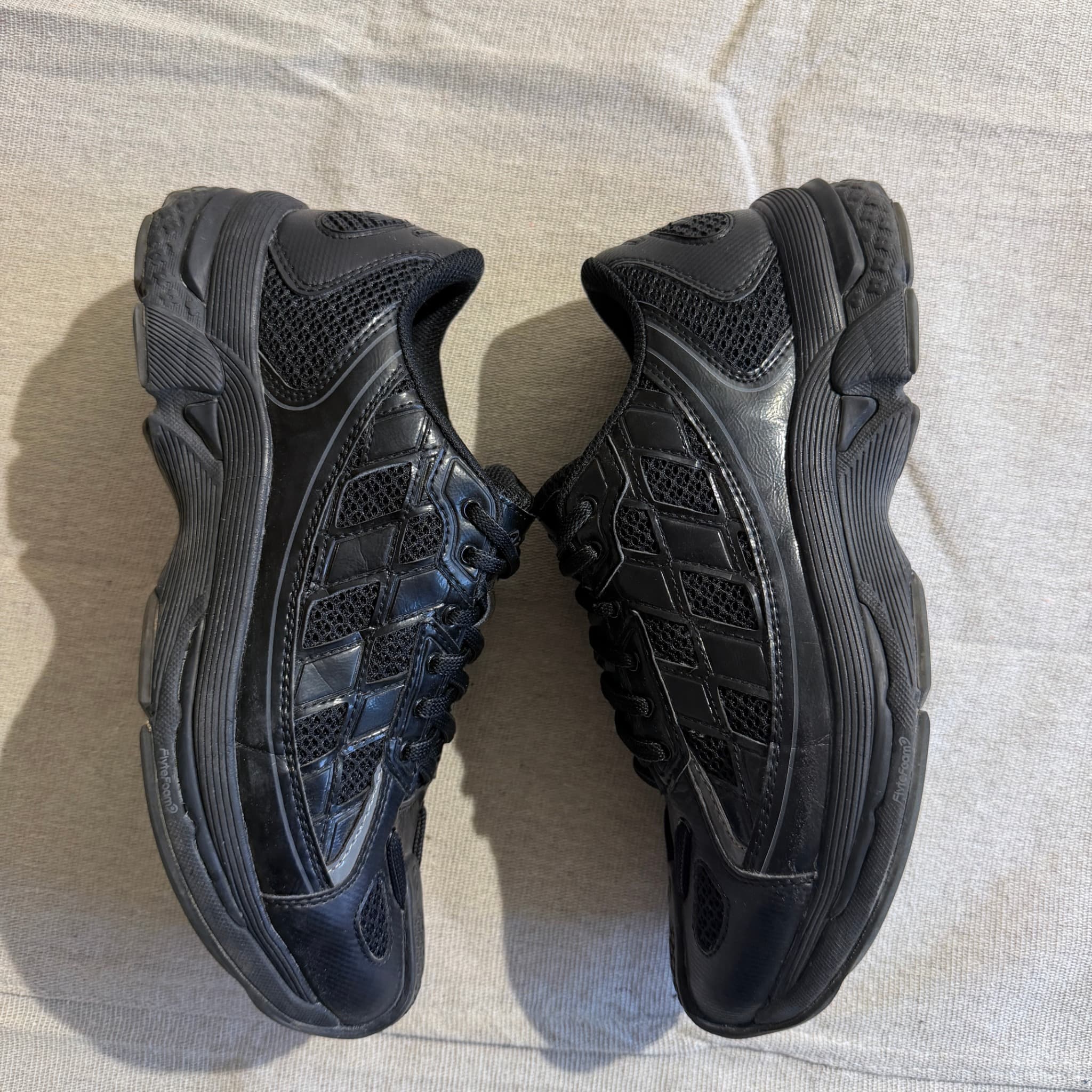 Asics Gel-Quantum 180 Black Sneakers — photo 6 of 9
