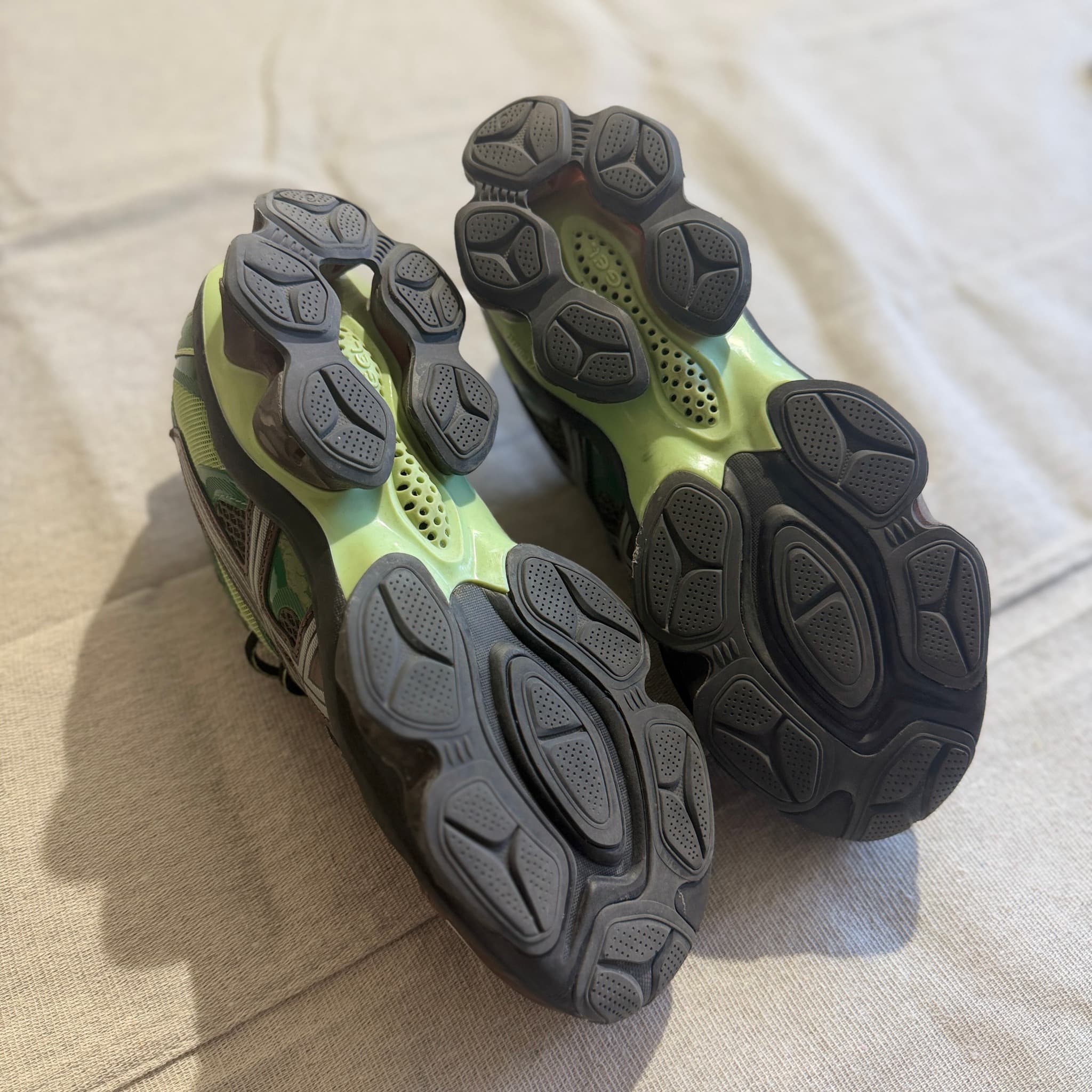 Asics Gel-Quantum Kinetic Sneakers Green Brown US 9 — photo 8 of 10