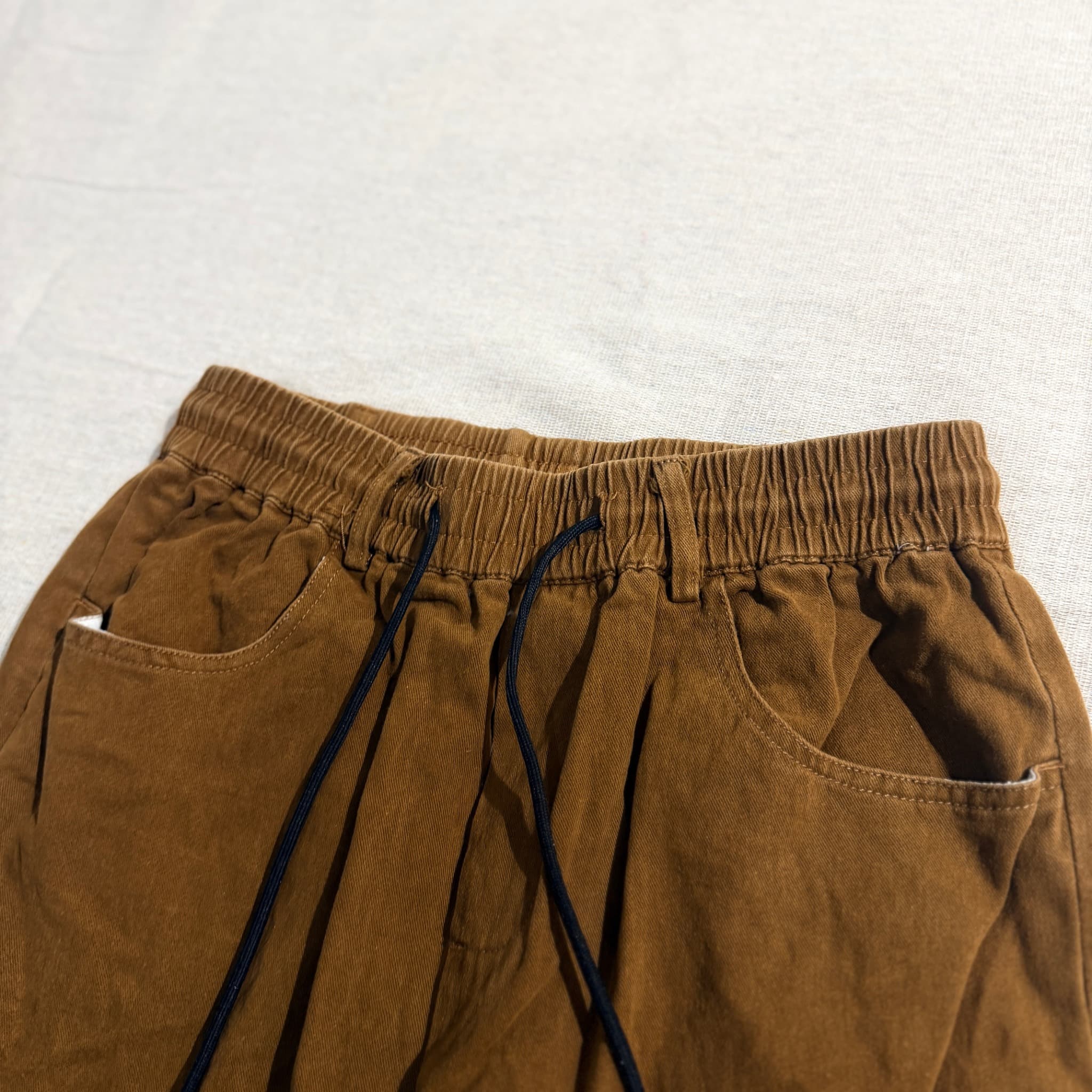 Baggy Vintage 2000s Brown Cargo Pants Adjustable Hem — photo 4 of 7