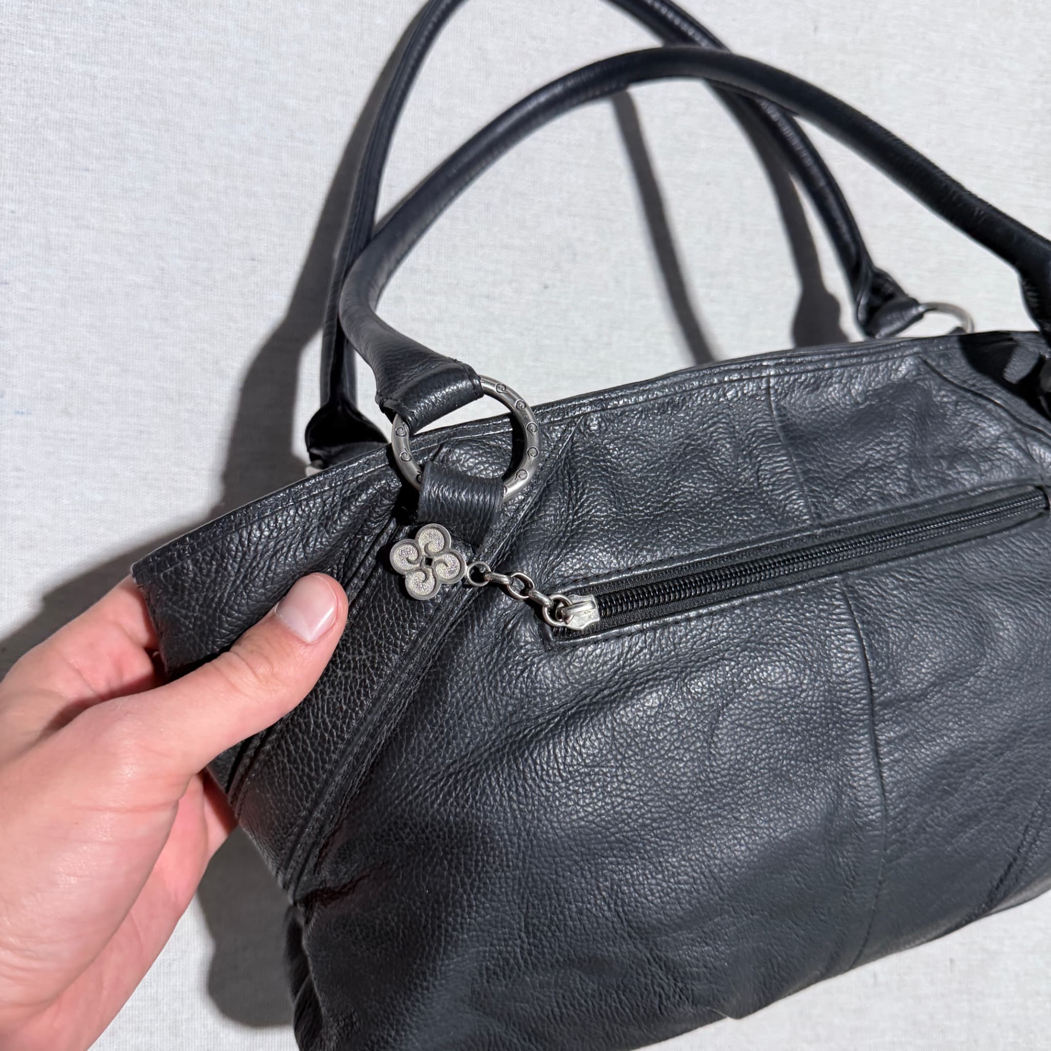 Bampo Black Pebbled Leather Shoulder Bag — photo 5 of 7