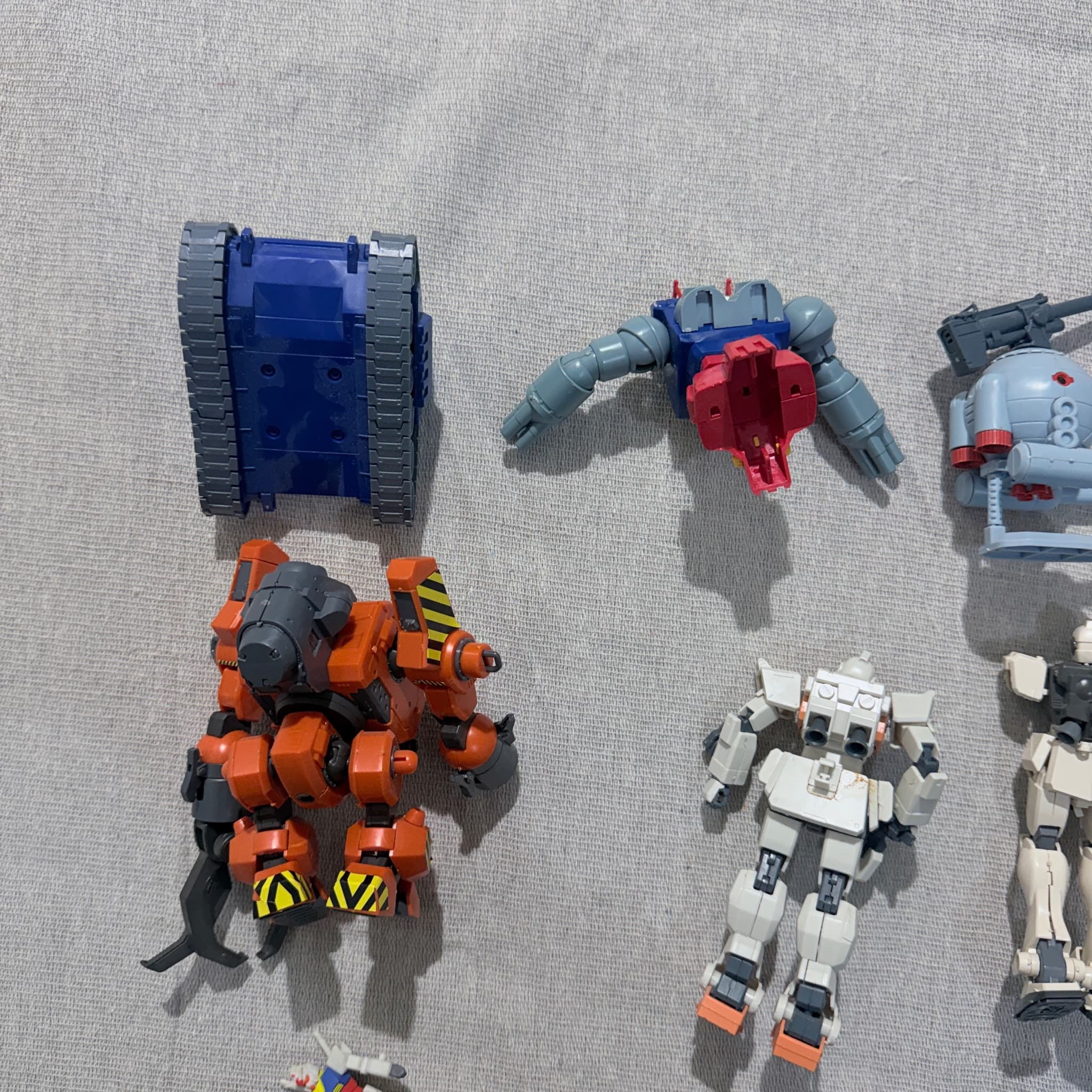 Bandai Gundam Model Kit Collection Assorted Mobile Suits Figures & Parts — photo 9 of 10