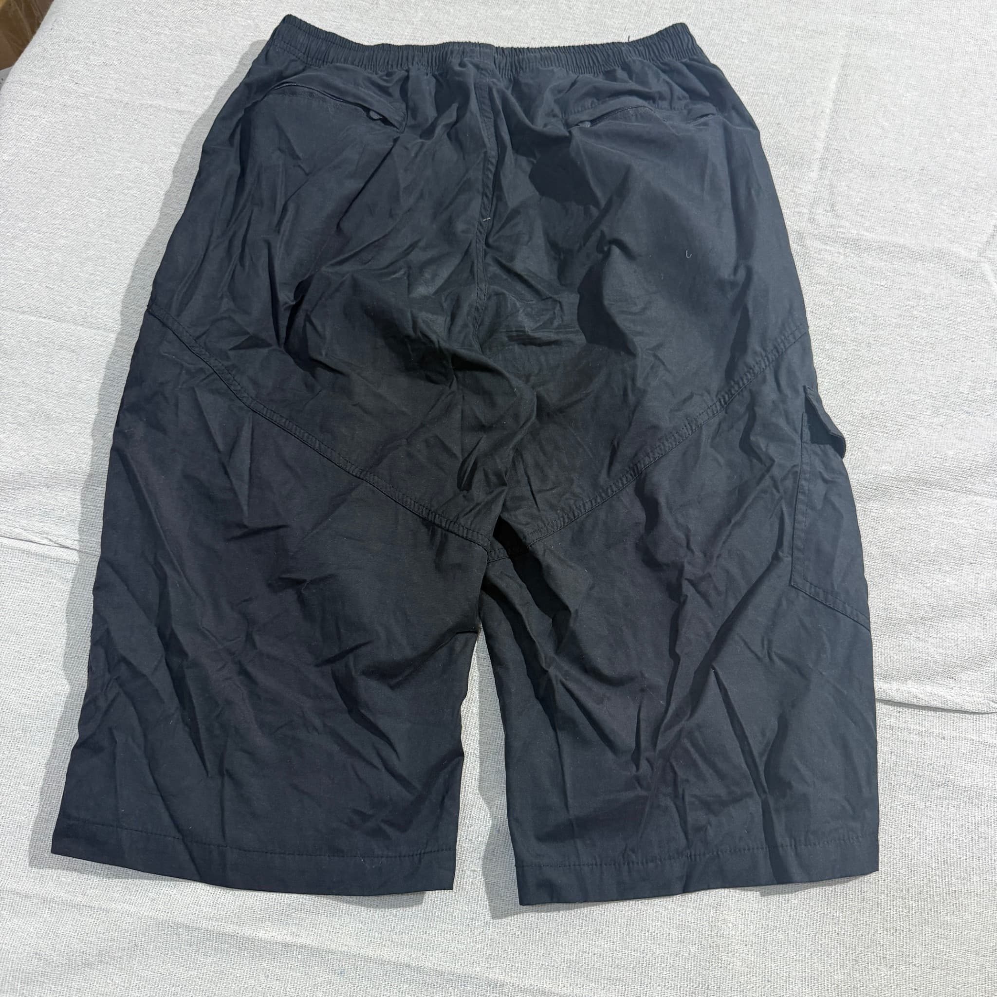 Black Cargo Athletic Shorts — photo 5 of 6