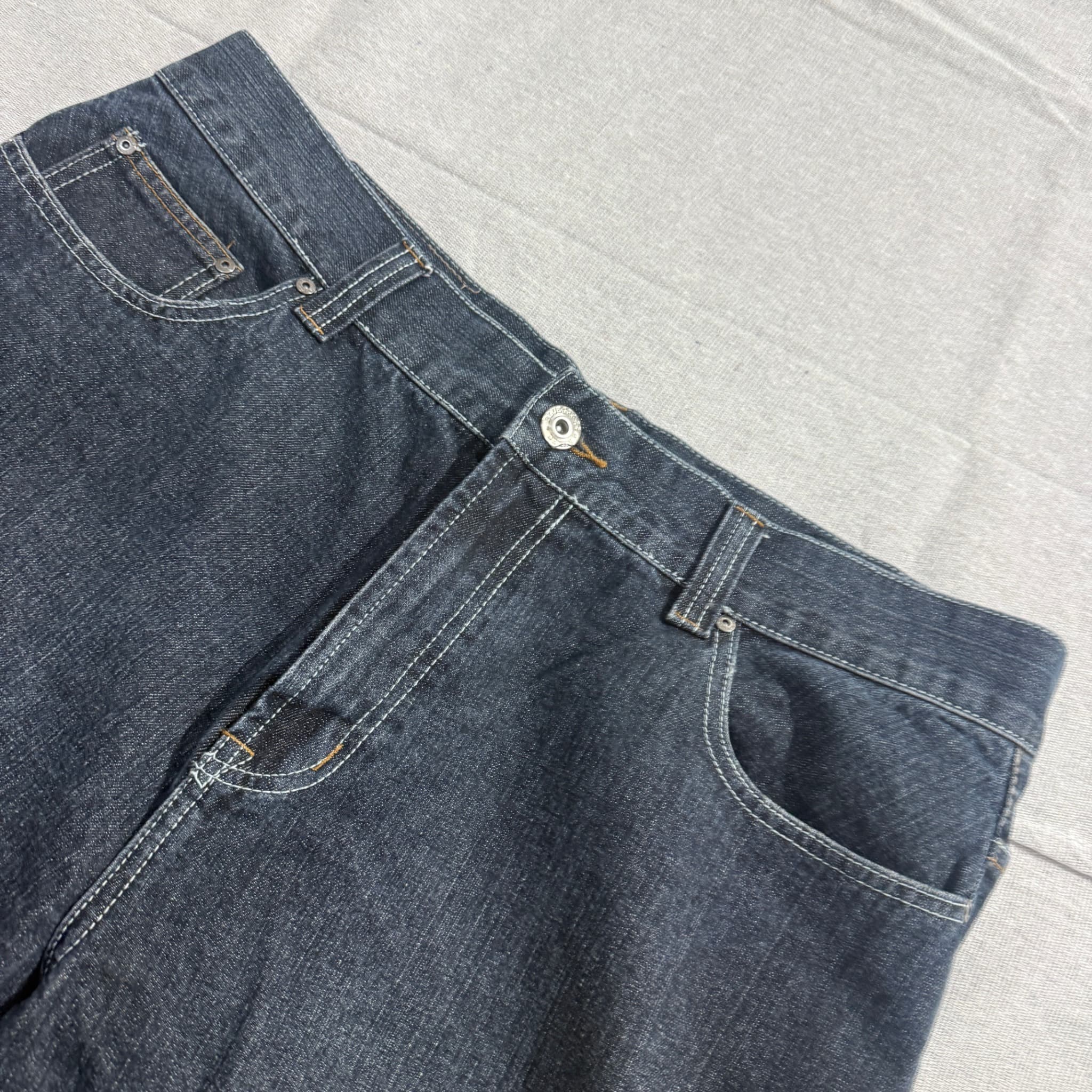 Bluegrass Men's Dark Wash Denim Shorts Size 40 — photo 3 of 7