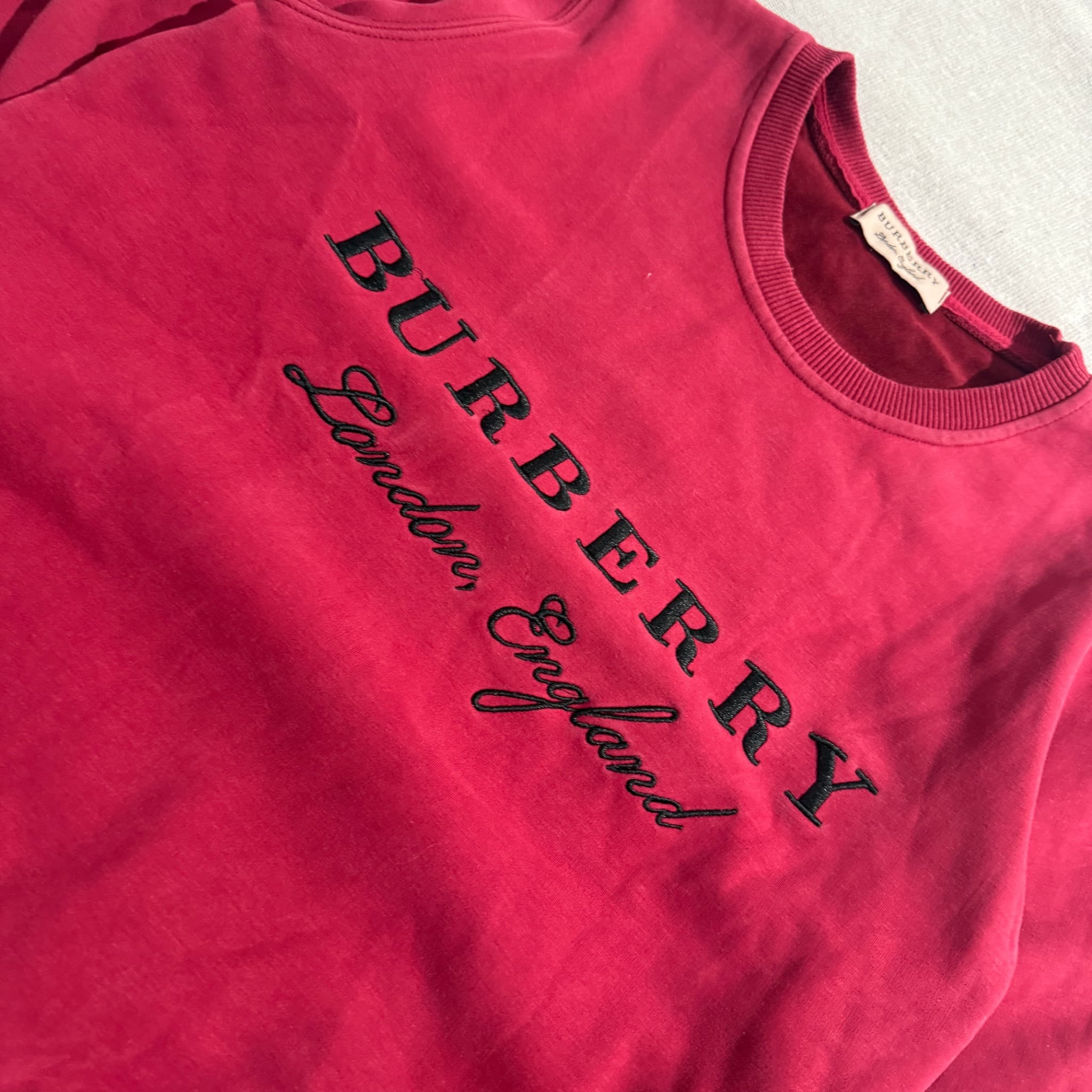 Burberry London England Embroidered Logo Sweatshirt Red — photo 3 of 7