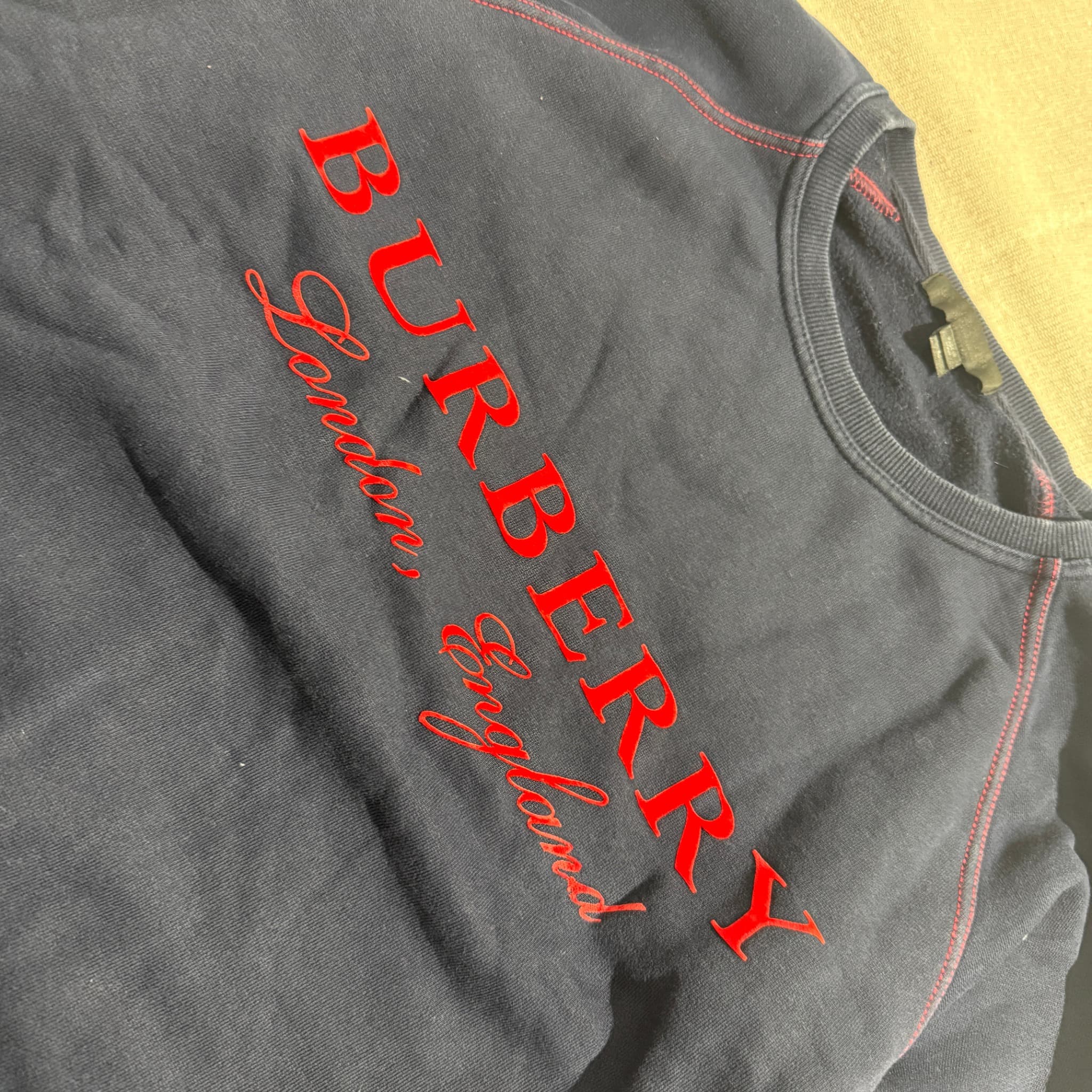 Burberry London England Navy Sweatshirt With Red Embroidery Size L — photo 3 of 6