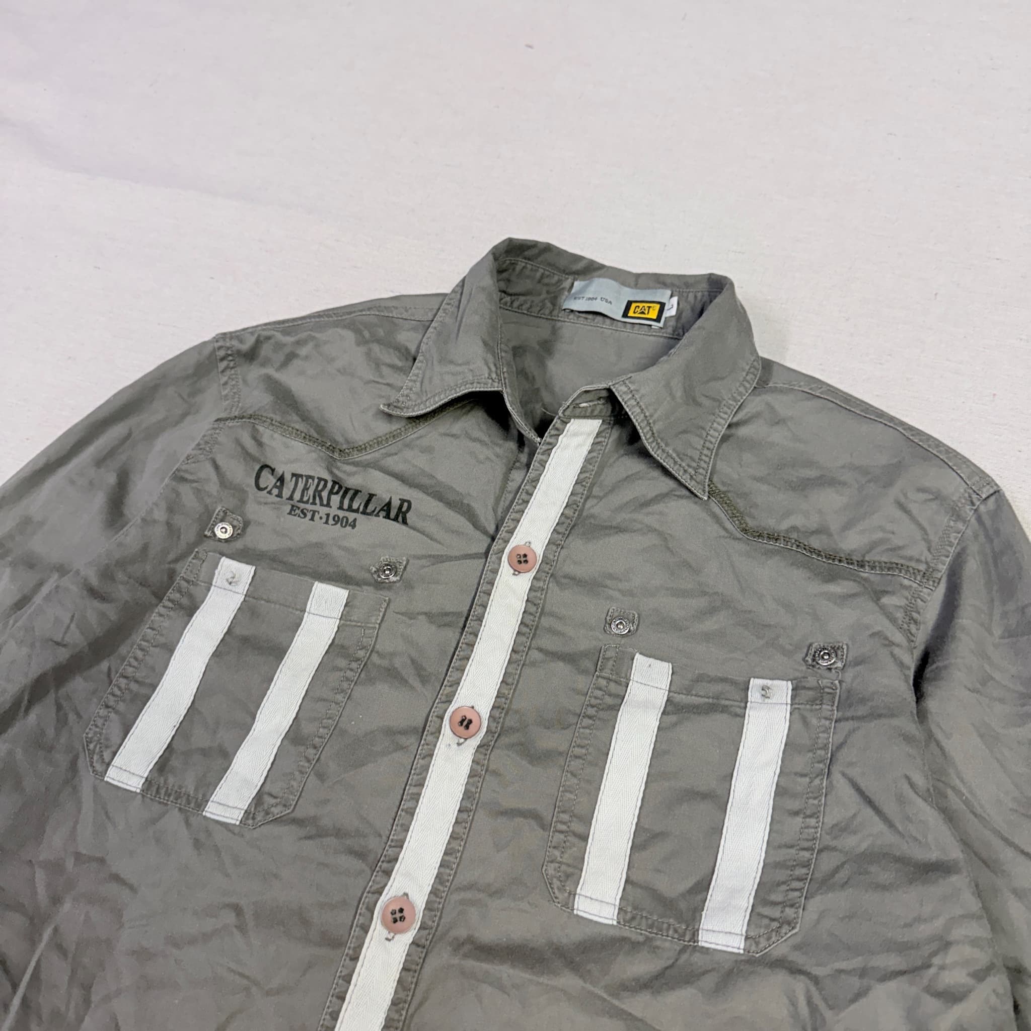 Caterpillar CAT Est. 1904 Long Sleeve Button-Down Work Shirt Grey Large — photo 2 of 9