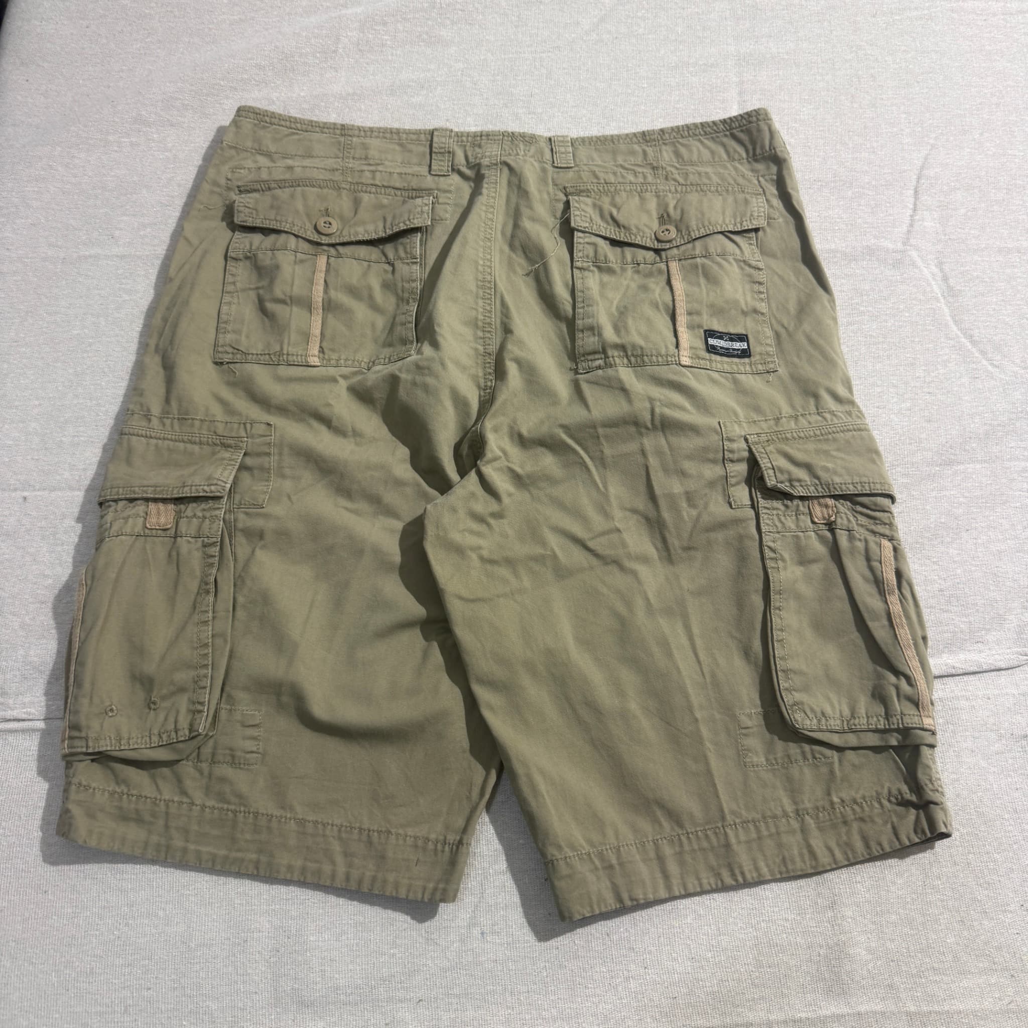 Cloudbreak Men's Olive Green Cargo Shorts Size 38 — photo 5 of 6