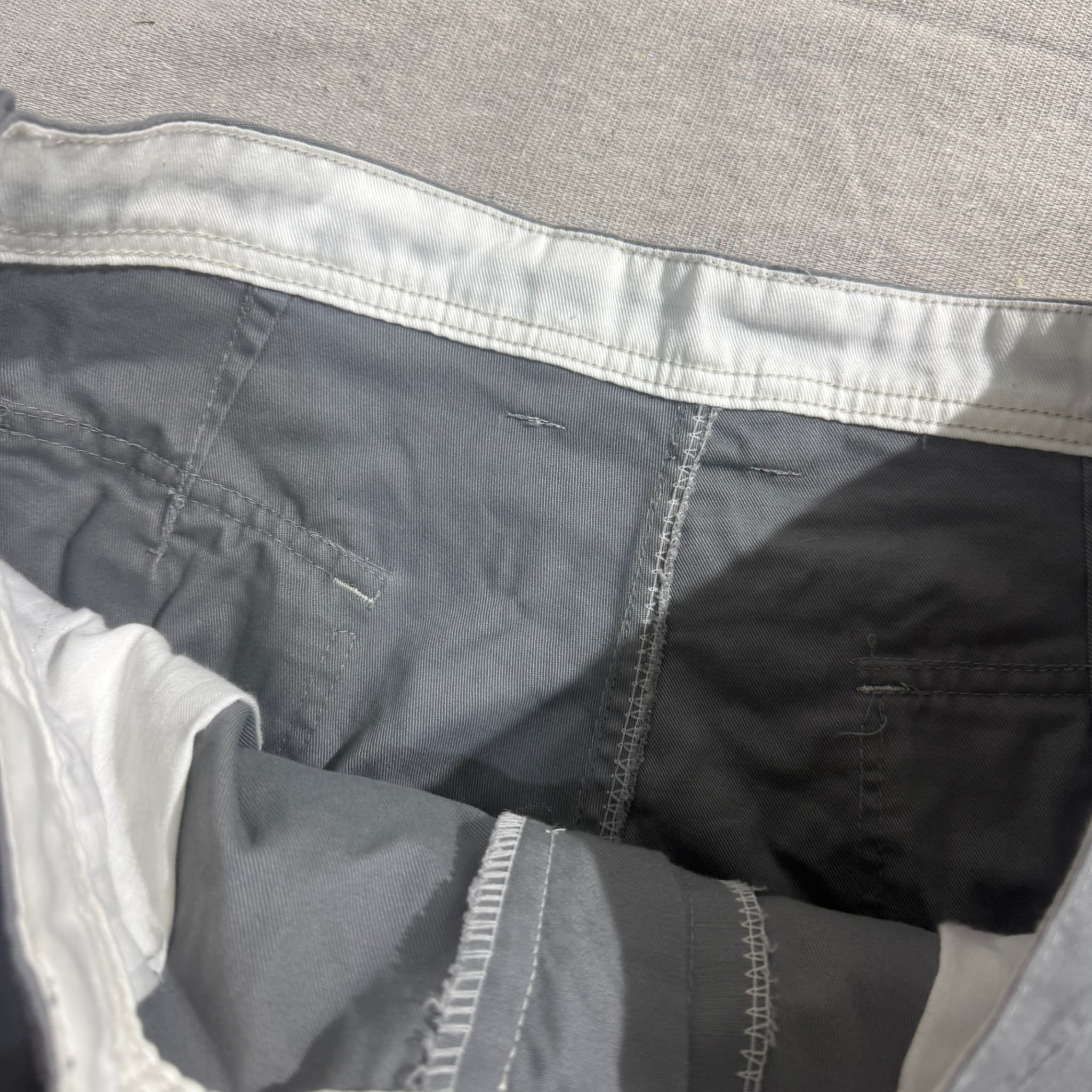Columbia Men's Grey Cargo Shorts — photo 4 of 6