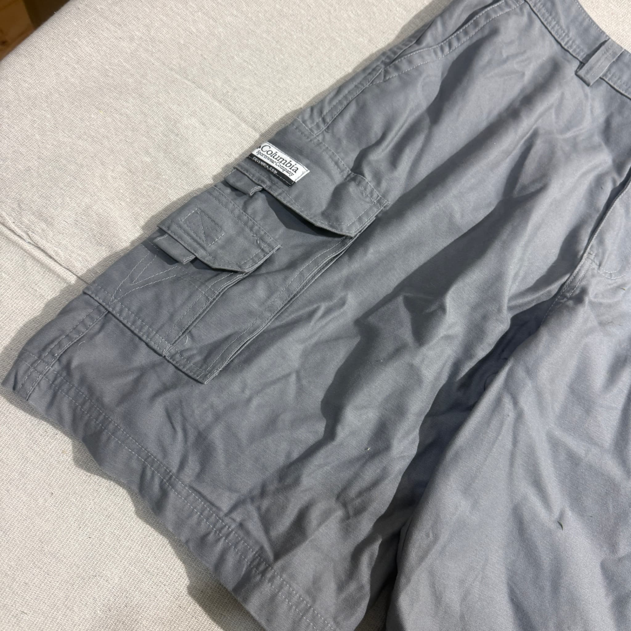 Columbia Men's Grey Cargo Shorts — photo 2 of 6