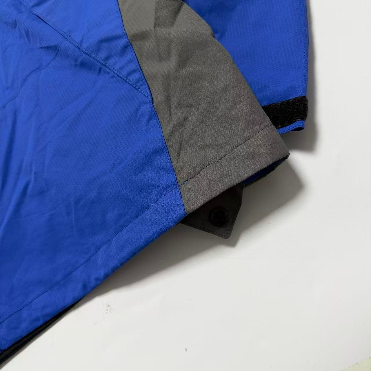 Columbia Titanium Omni-Tech Waterproof Hooded Jacket — photo 7 of 7