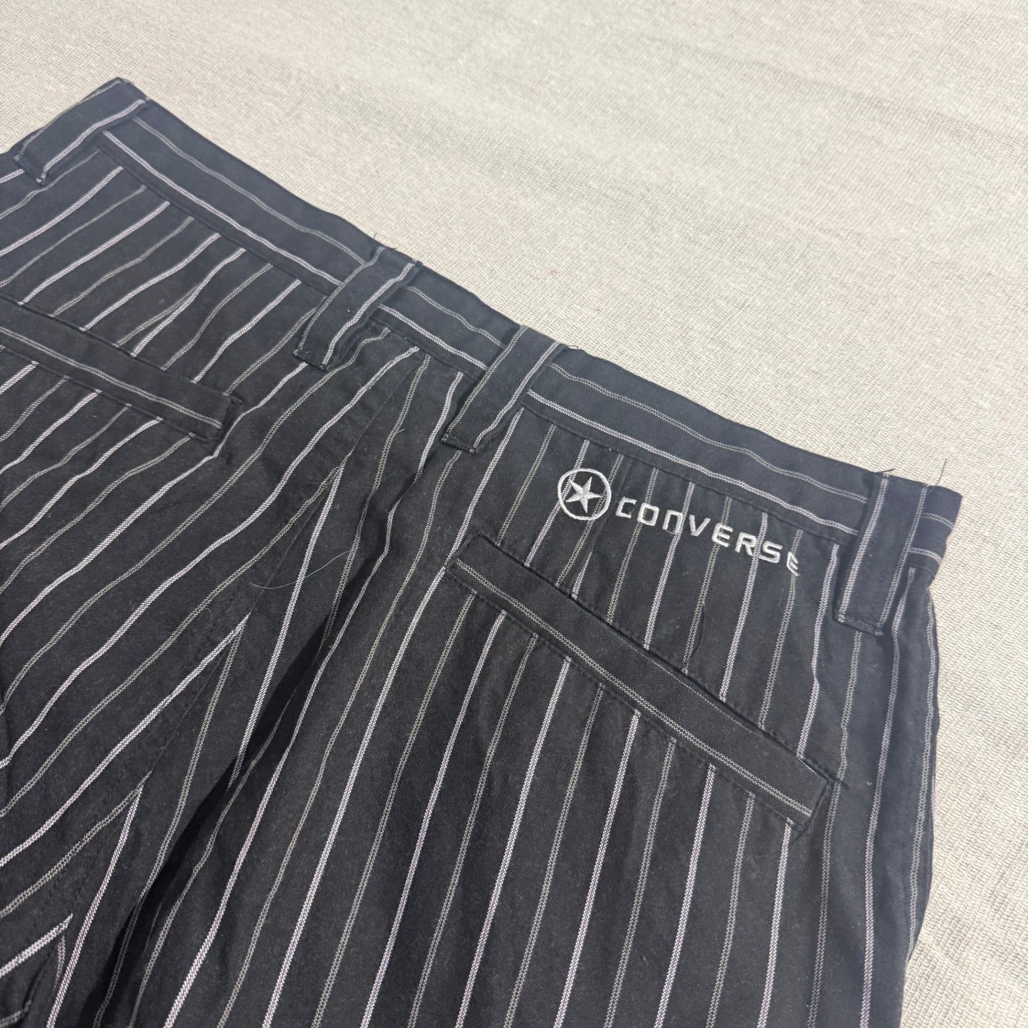 Converse Pinstripe Skate Shorts Black Size M — photo 5 of 7