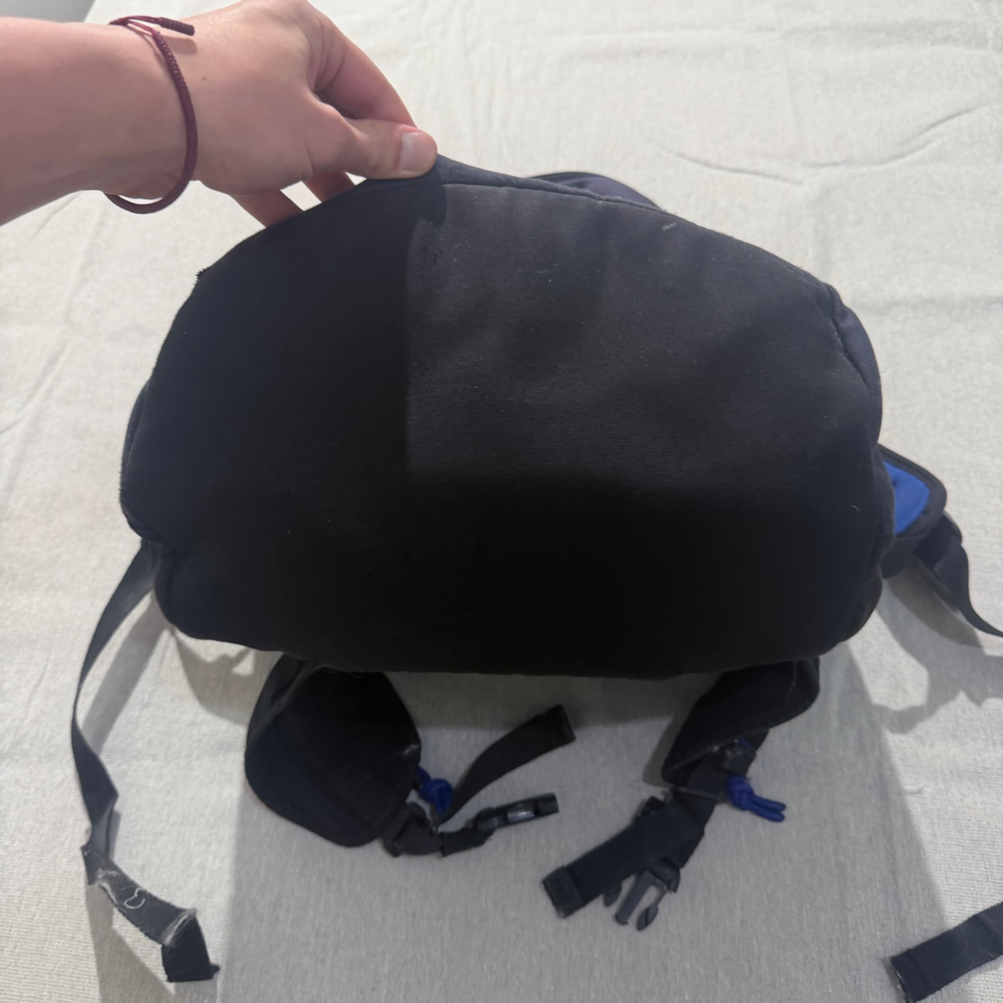 Crumpler Dry Red No. 5 Backpack — photo 8 of 12
