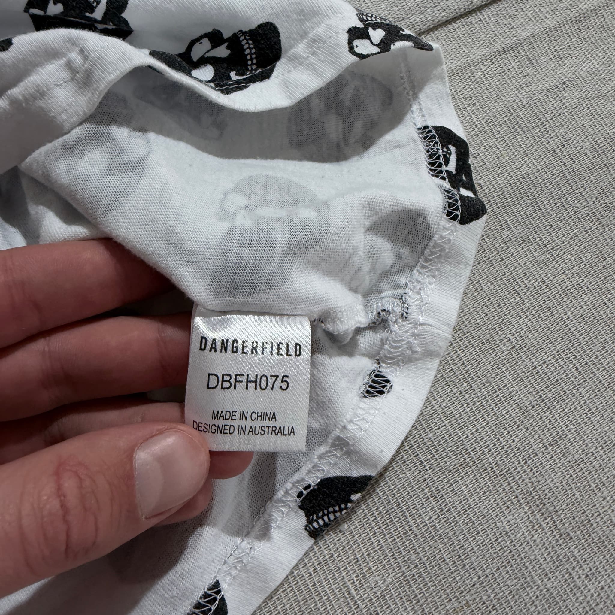 Dangerfield Skull Print T-Shirt White Black — photo 3 of 5