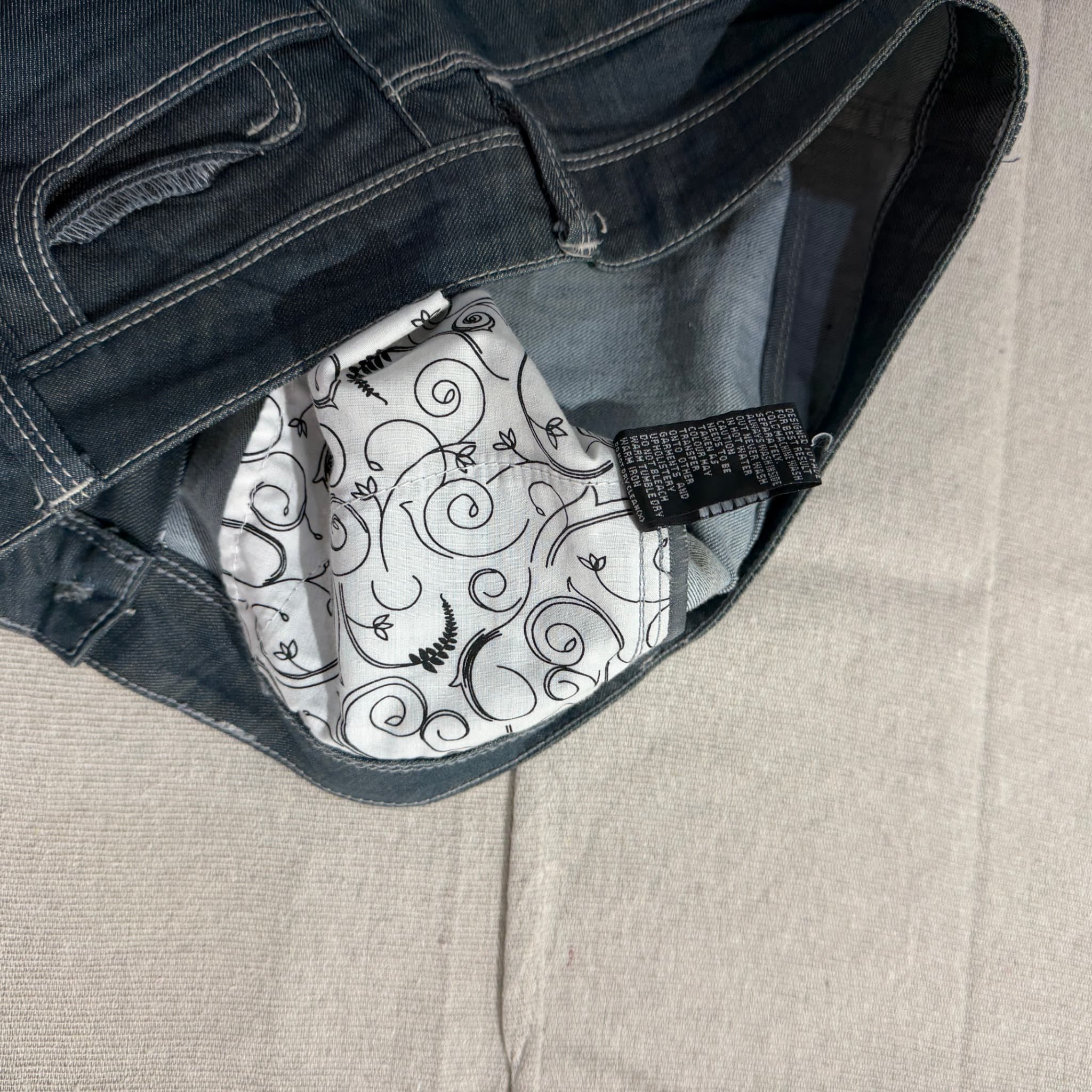 Dark Wash Denim Jeans With Contrast Stitching Unisex — photo 4 of 7