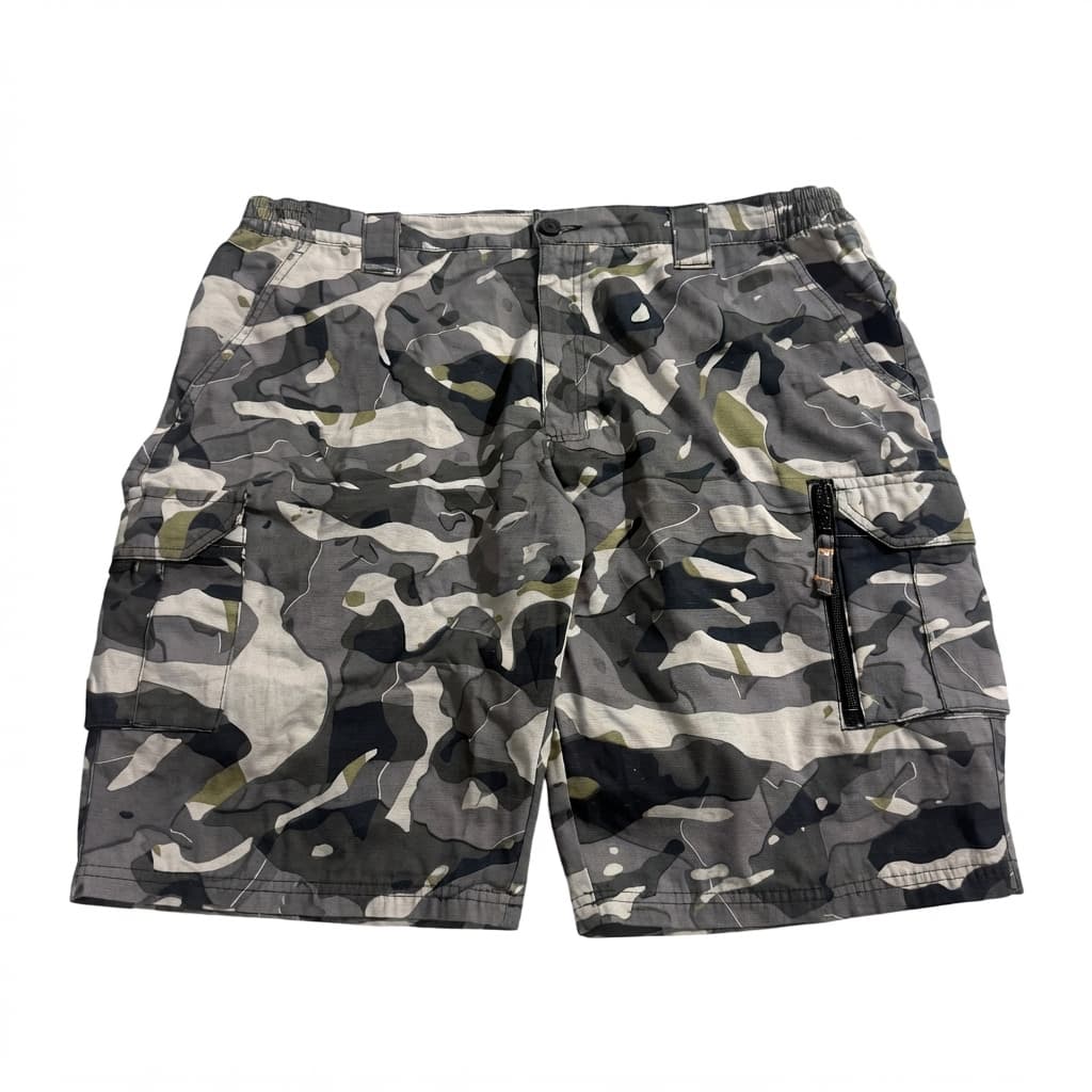 Decathlon Men's Grey Camouflage Cargo Shorts — photo 1 of 6