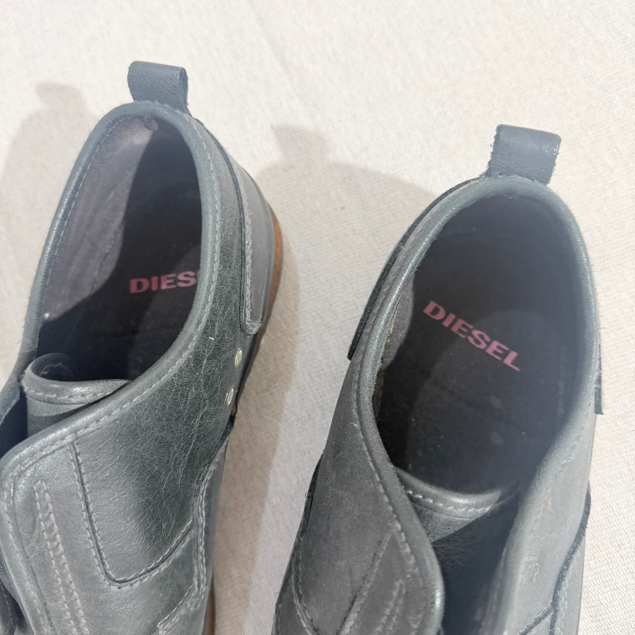 Diesel Black Leather Slip-On Shoes With Rubber Toe Cap Size 10 — photo 3 of 9