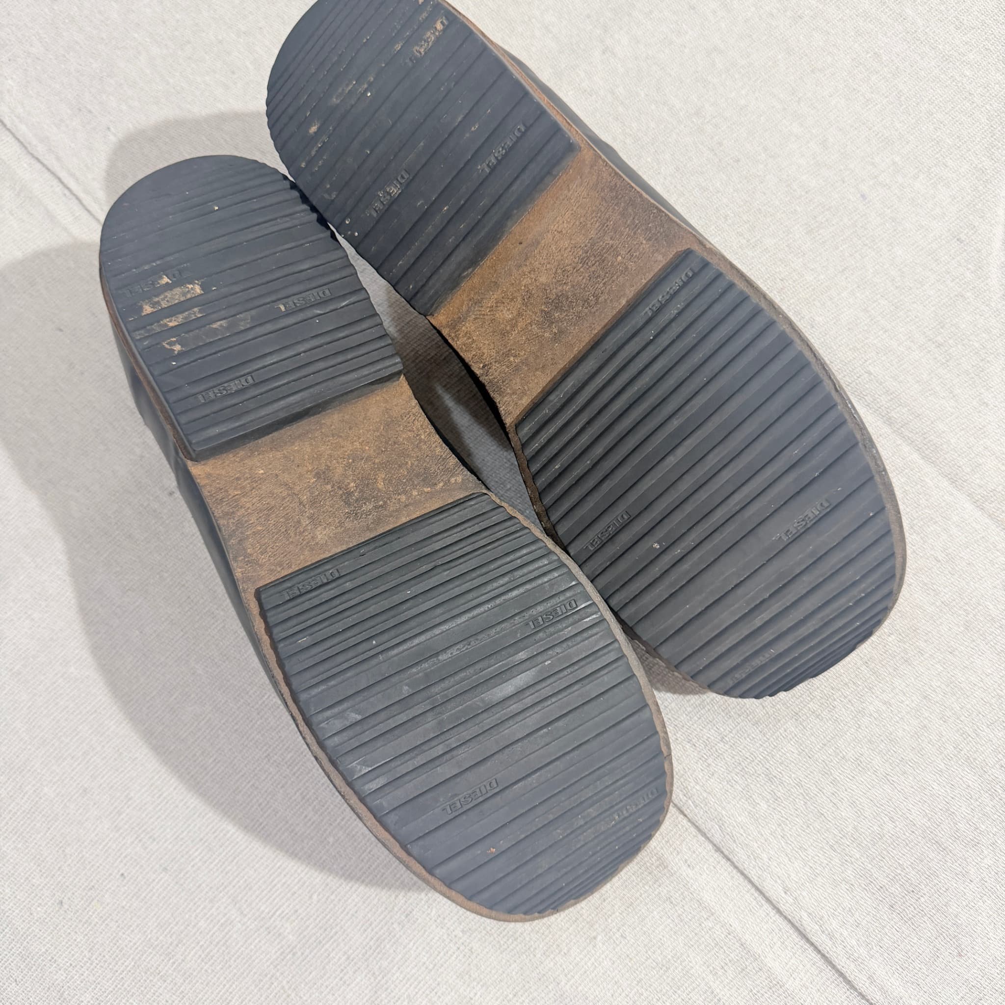 Diesel Black Leather Slip-On Shoes With Rubber Toe Cap Size 10 — photo 5 of 9